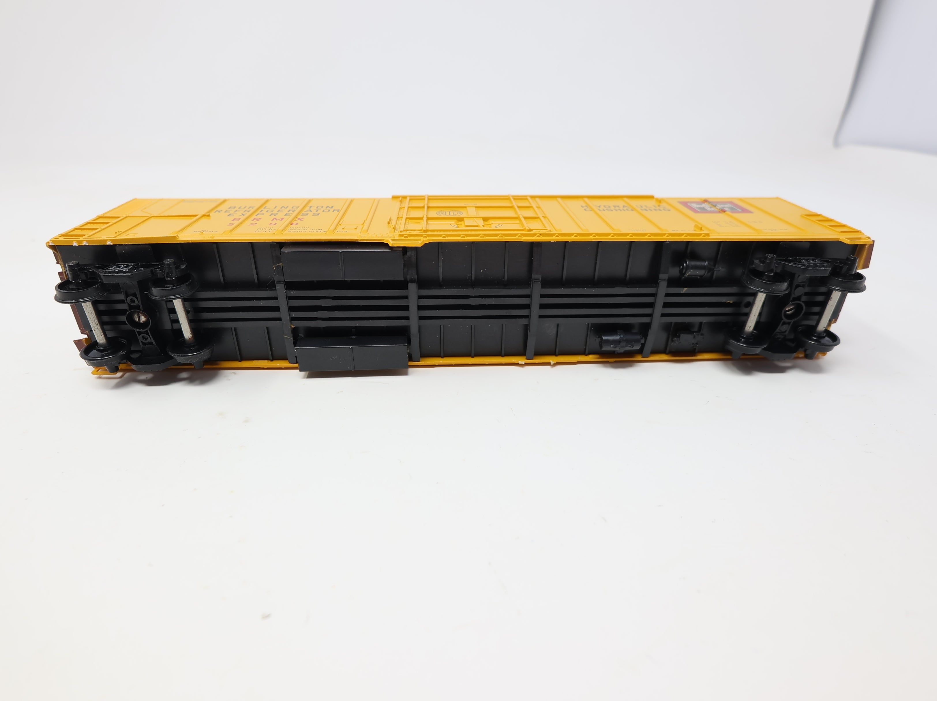 USED HO Scale 55' Box Car Burlington BRMX #5298