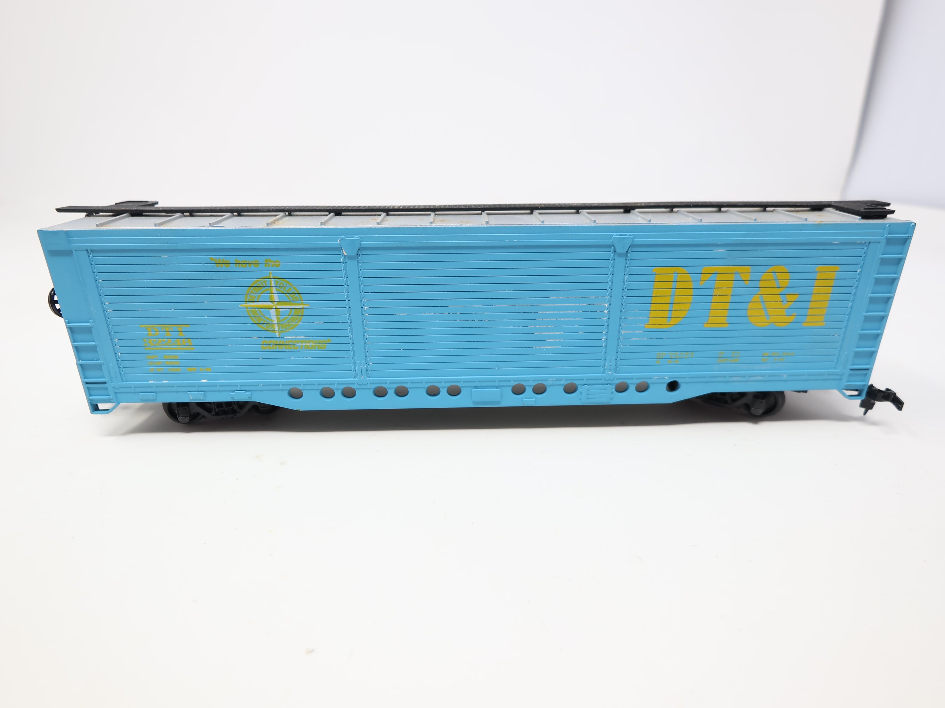 USED AHM HO Scale 55' All Door Box Car Detroit, Toledo and Ironton DT&I #32246