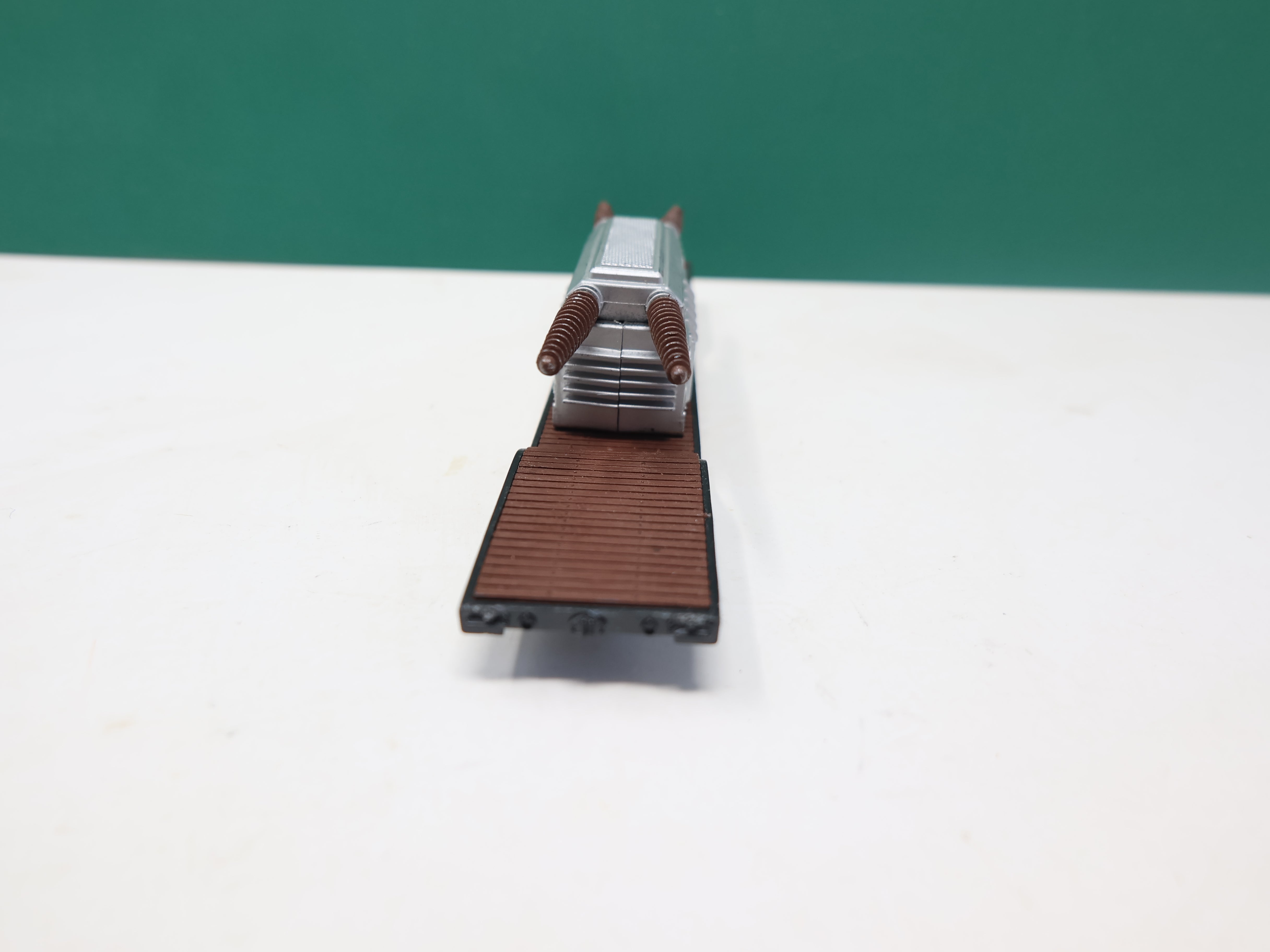 USED Atlas N Scale, Center Depressed Flat Car w/ Transformer Load, Canadian National CN #137000, No Trucks