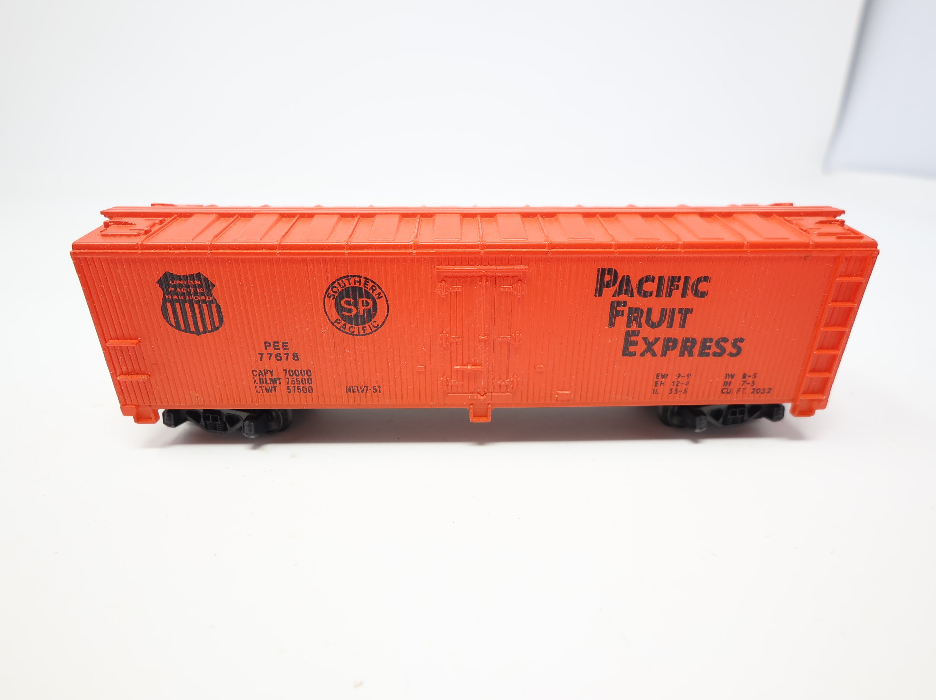 USED Tyco HO Scale Wooden Box Car Pacific Fruit Express #77678