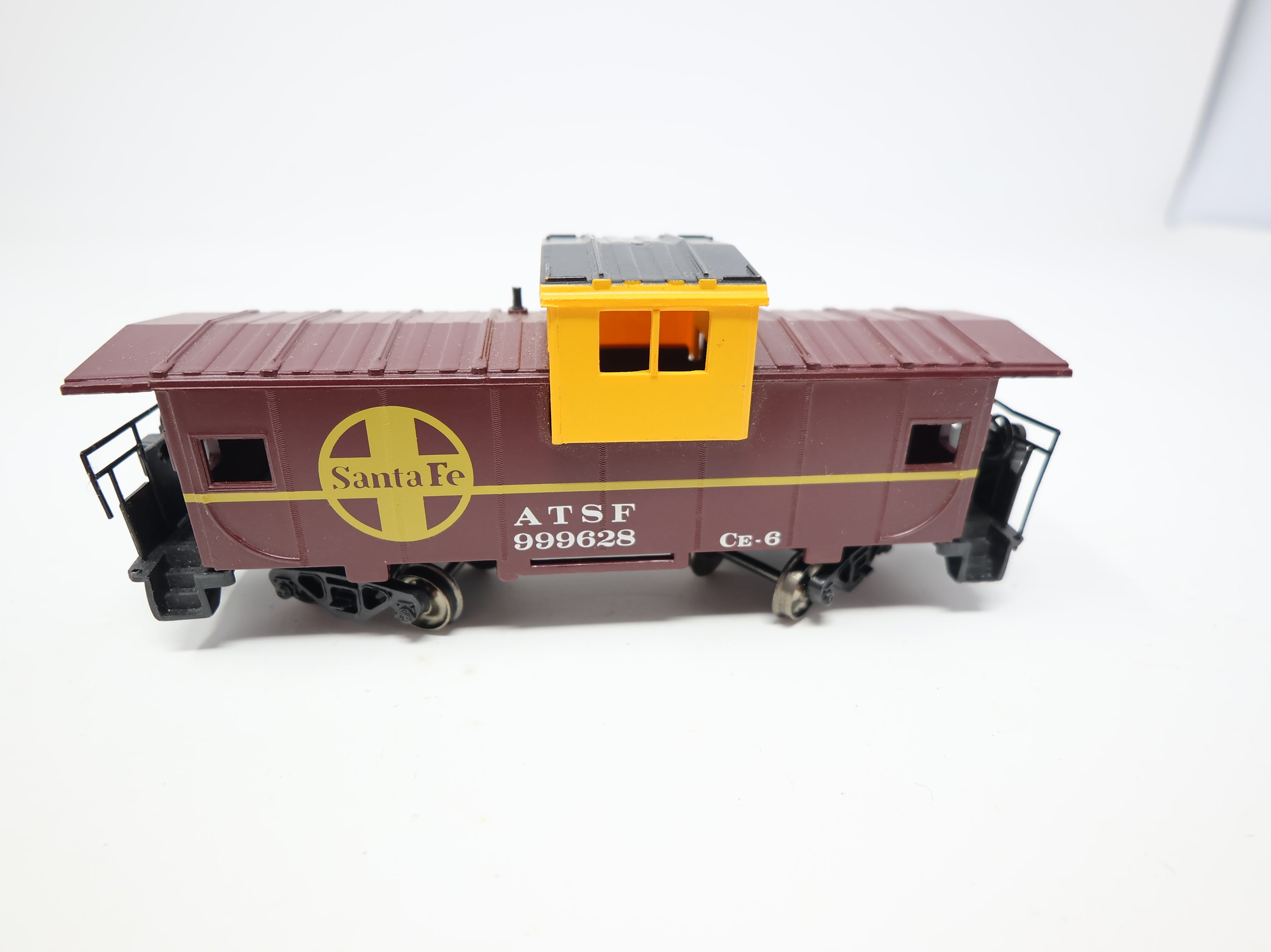 USED Bachmann HO Scale Caboose Santa Fe ATSF #999628