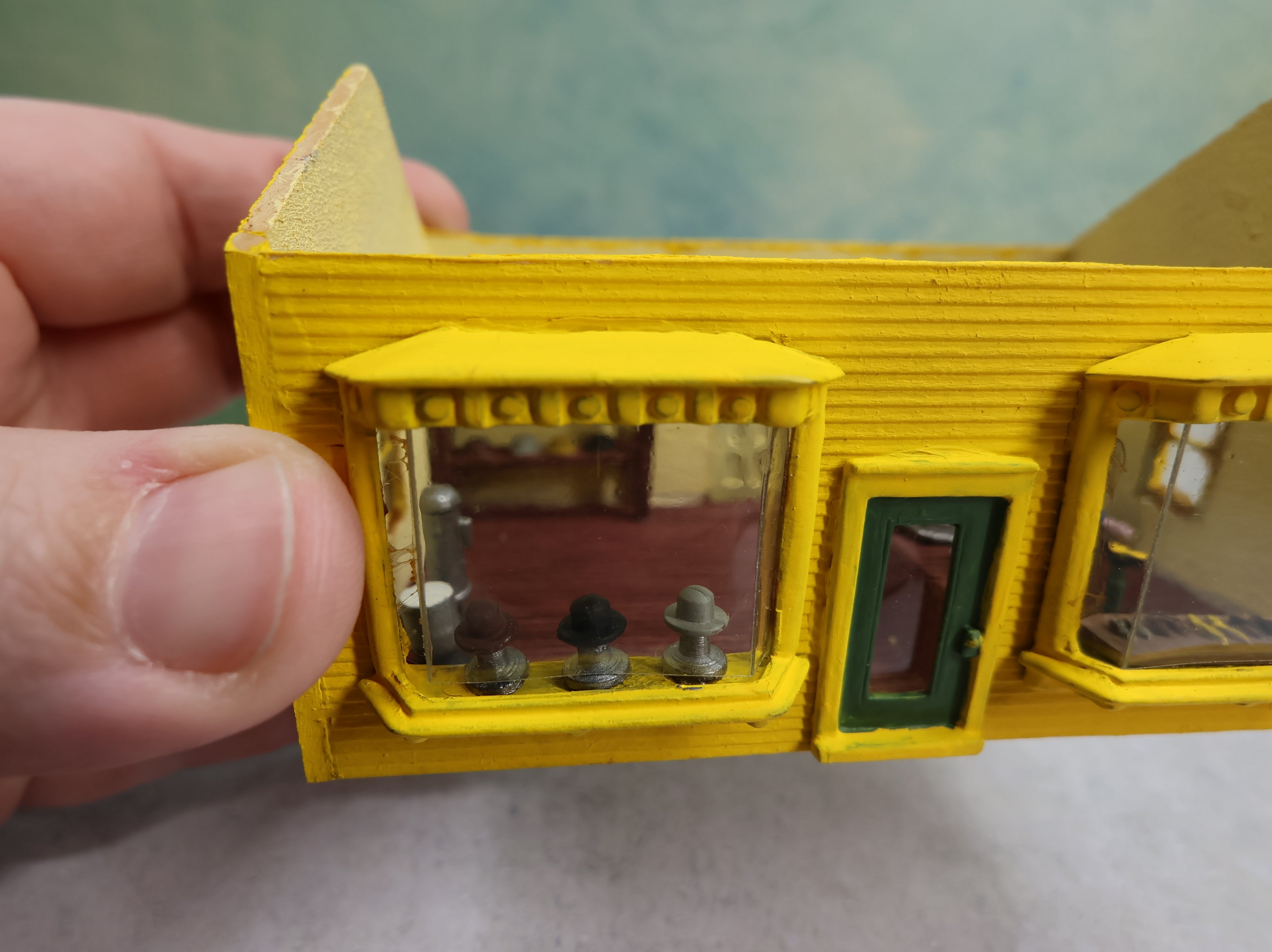 USED HO Scale Custom Made Hat Parlor & Shoe Repair Store