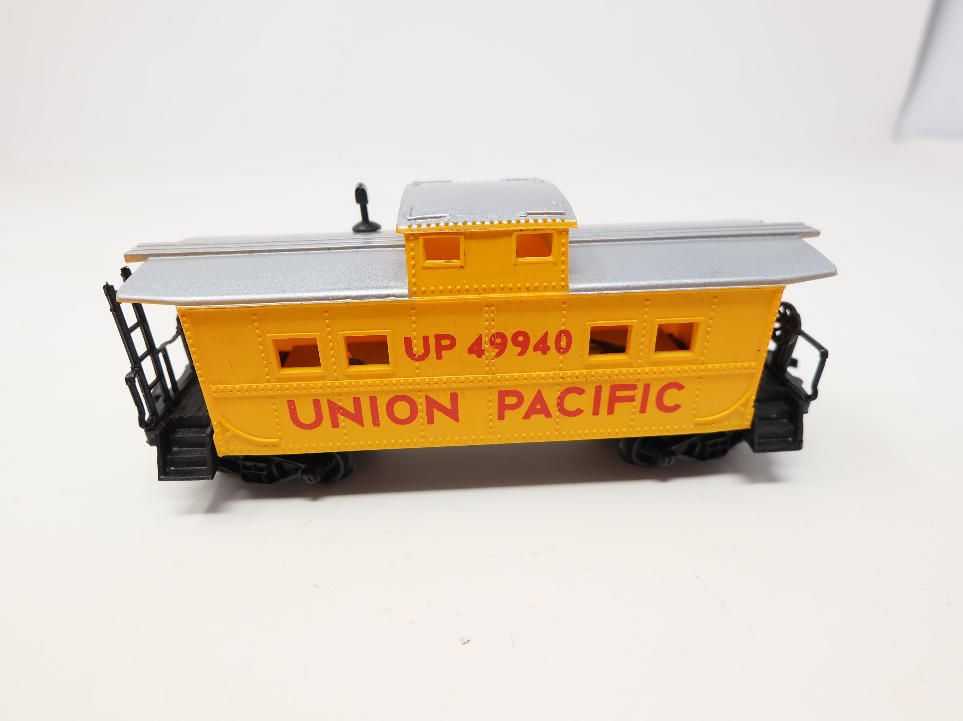 USED Life-Like HO Scale Caboose Union Pacific UP #49940