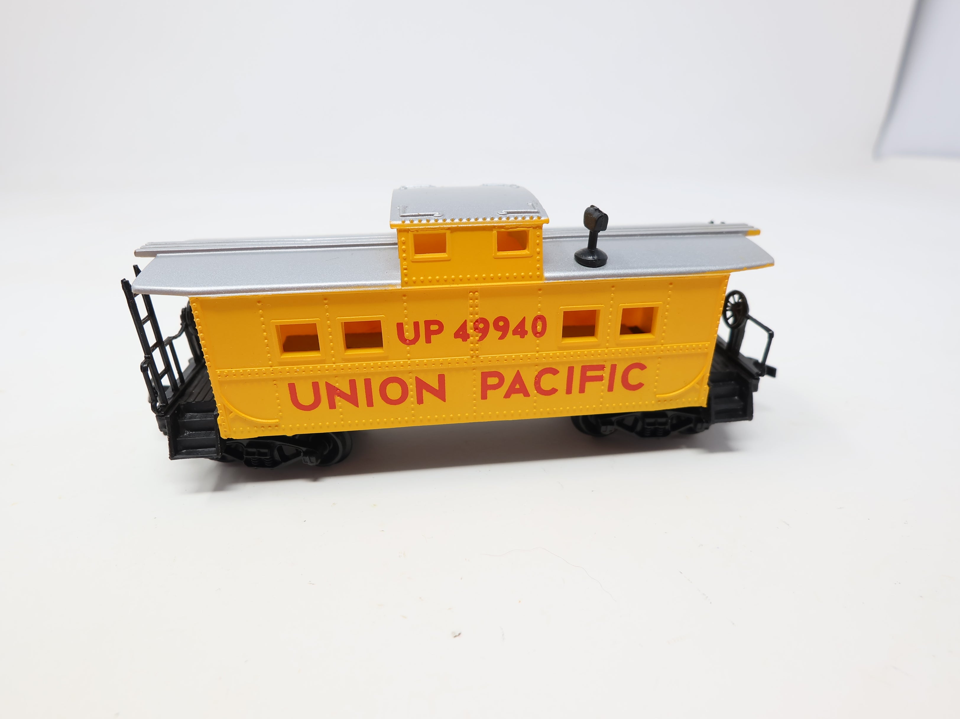 USED Life-Like HO Scale Caboose Union Pacific UP #49940