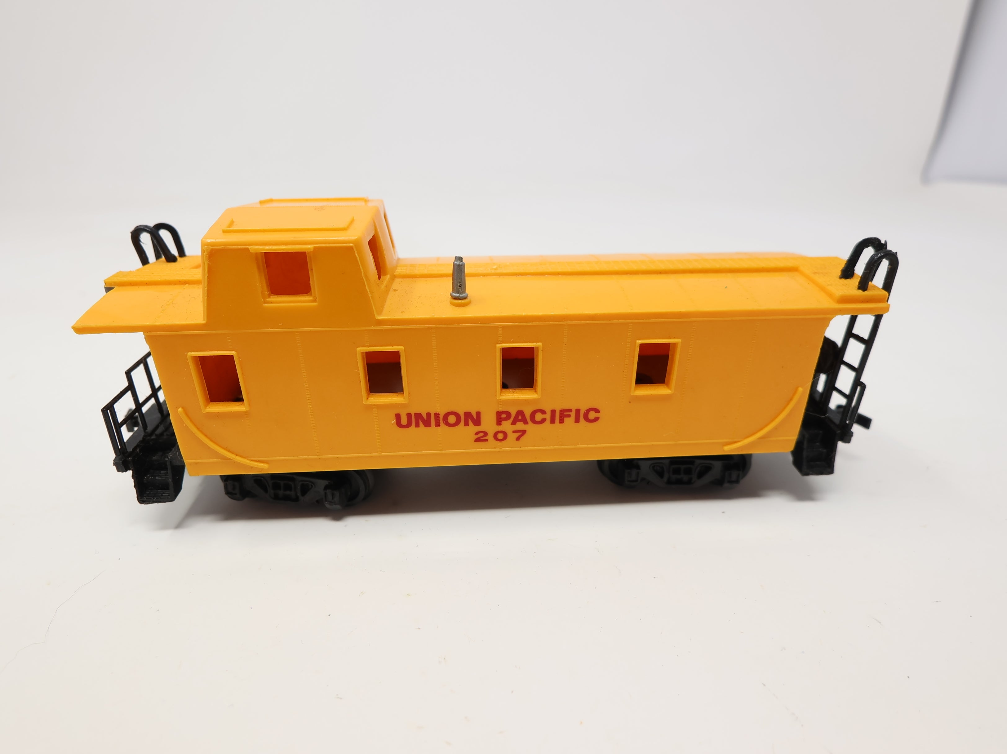 USED Bachmann HO Scale Caboose Union Pacific UP #207