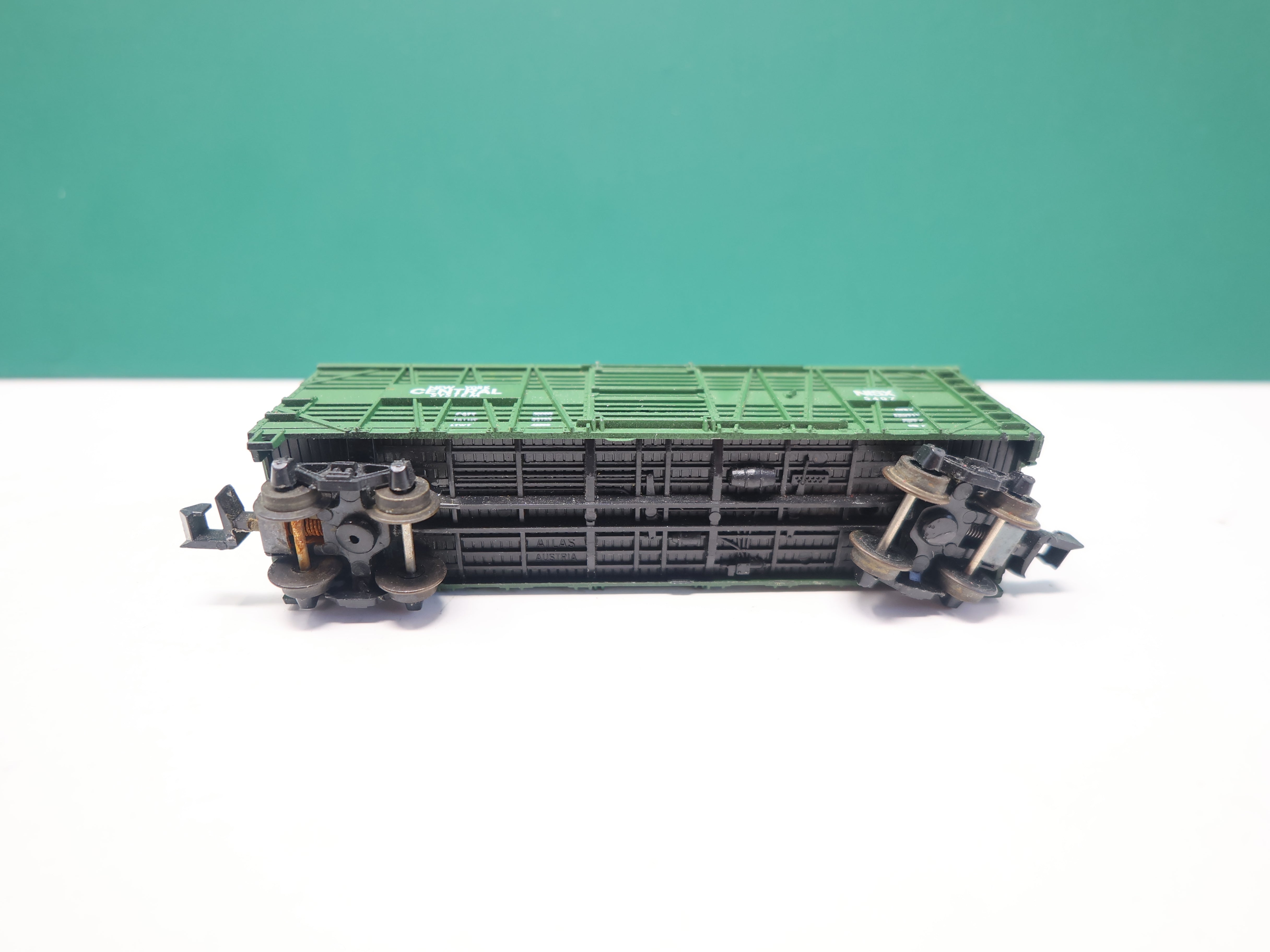 USED Atlas N Scale, 40' Stock Car, New York Central NISX #5407