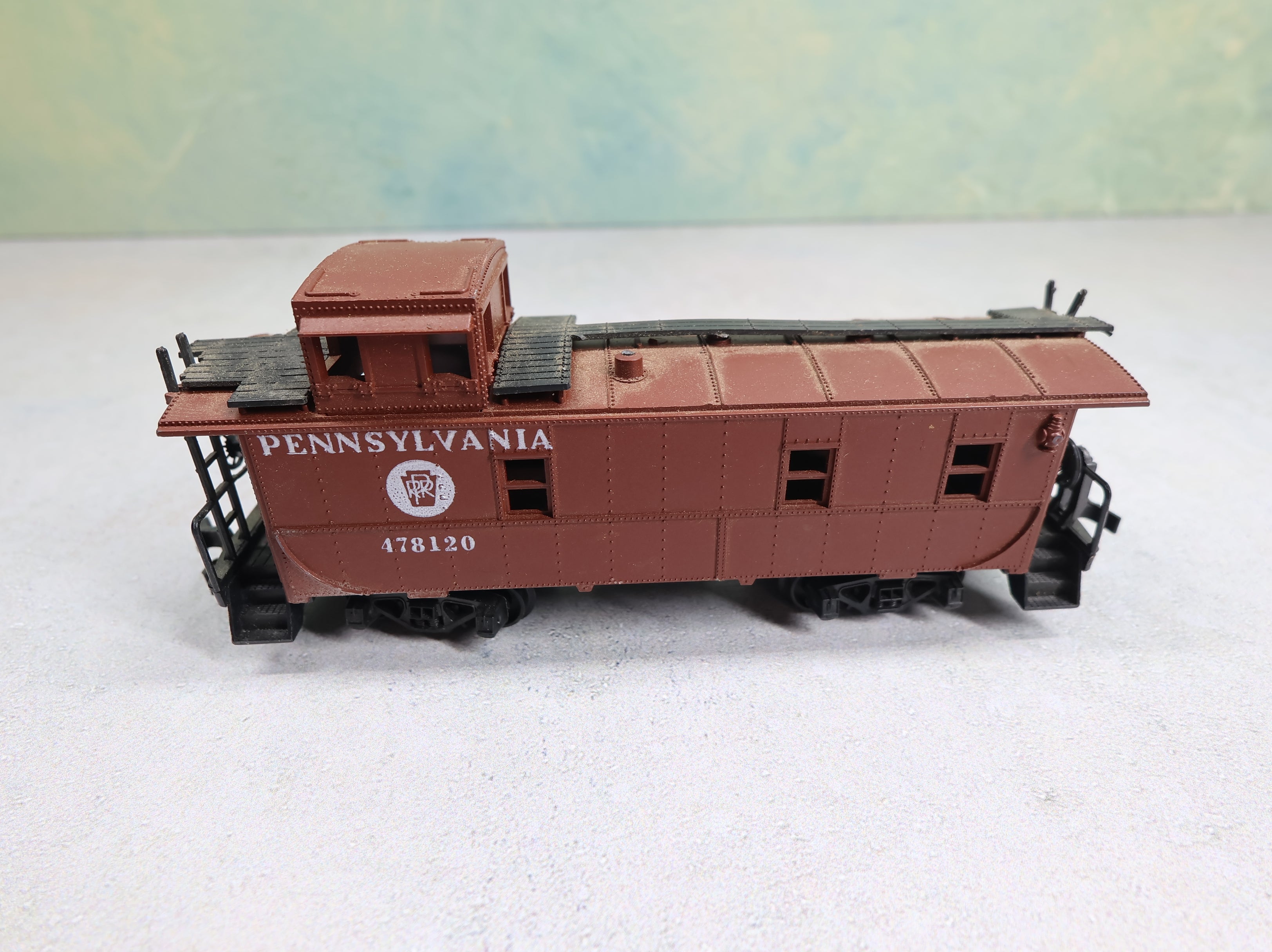 USED AHM HO Scale Caboose Pennsylvania #478120