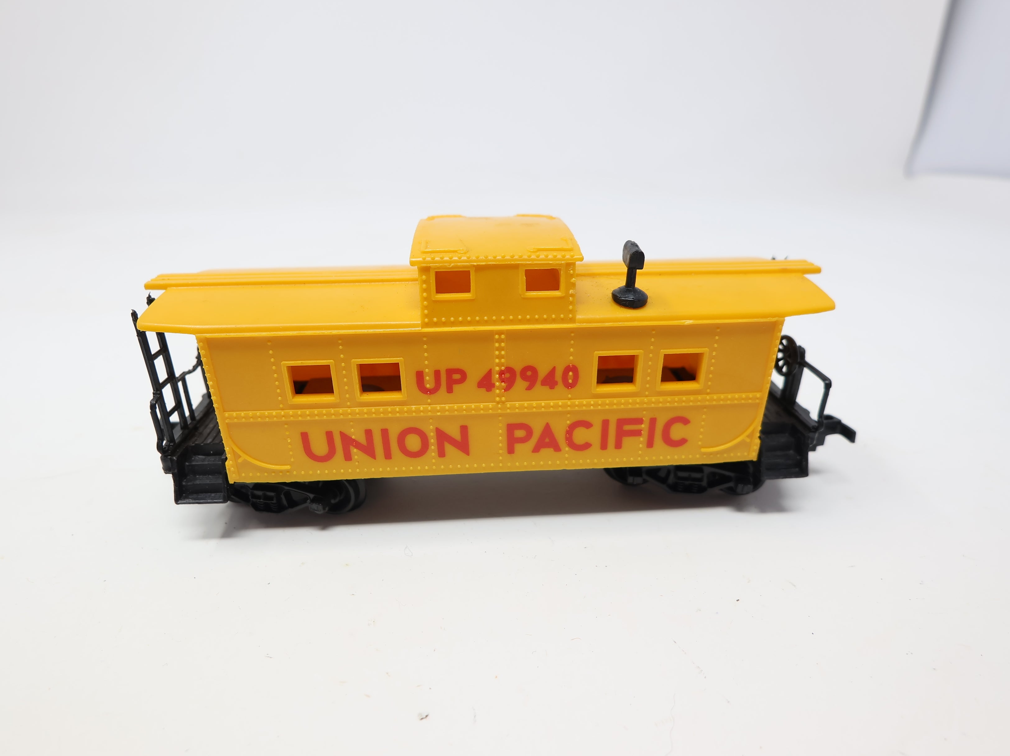 USED Life-Like HO Scale Caboose Union Pacific UP #49940