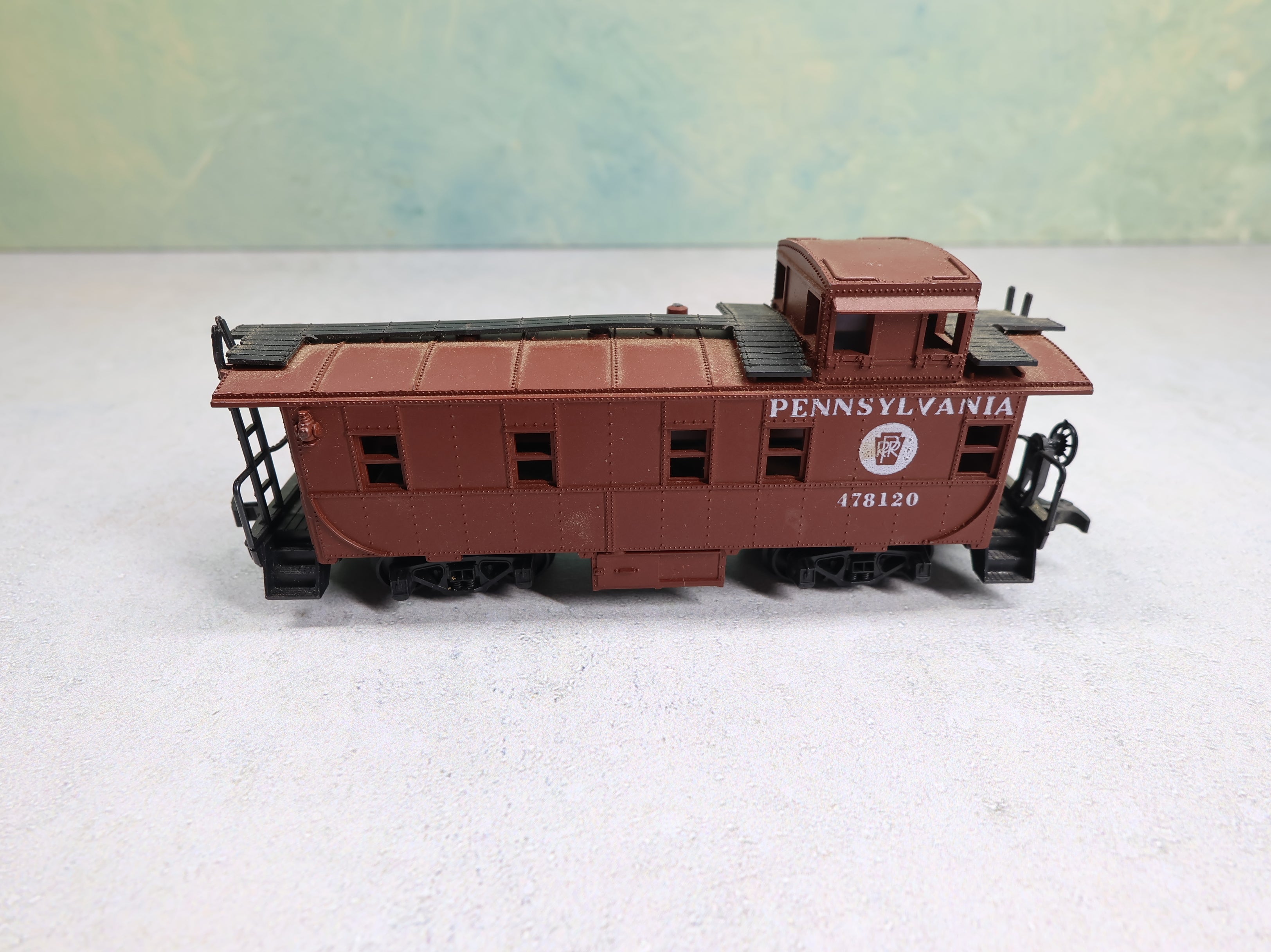 USED AHM HO Scale Caboose Pennsylvania #478120