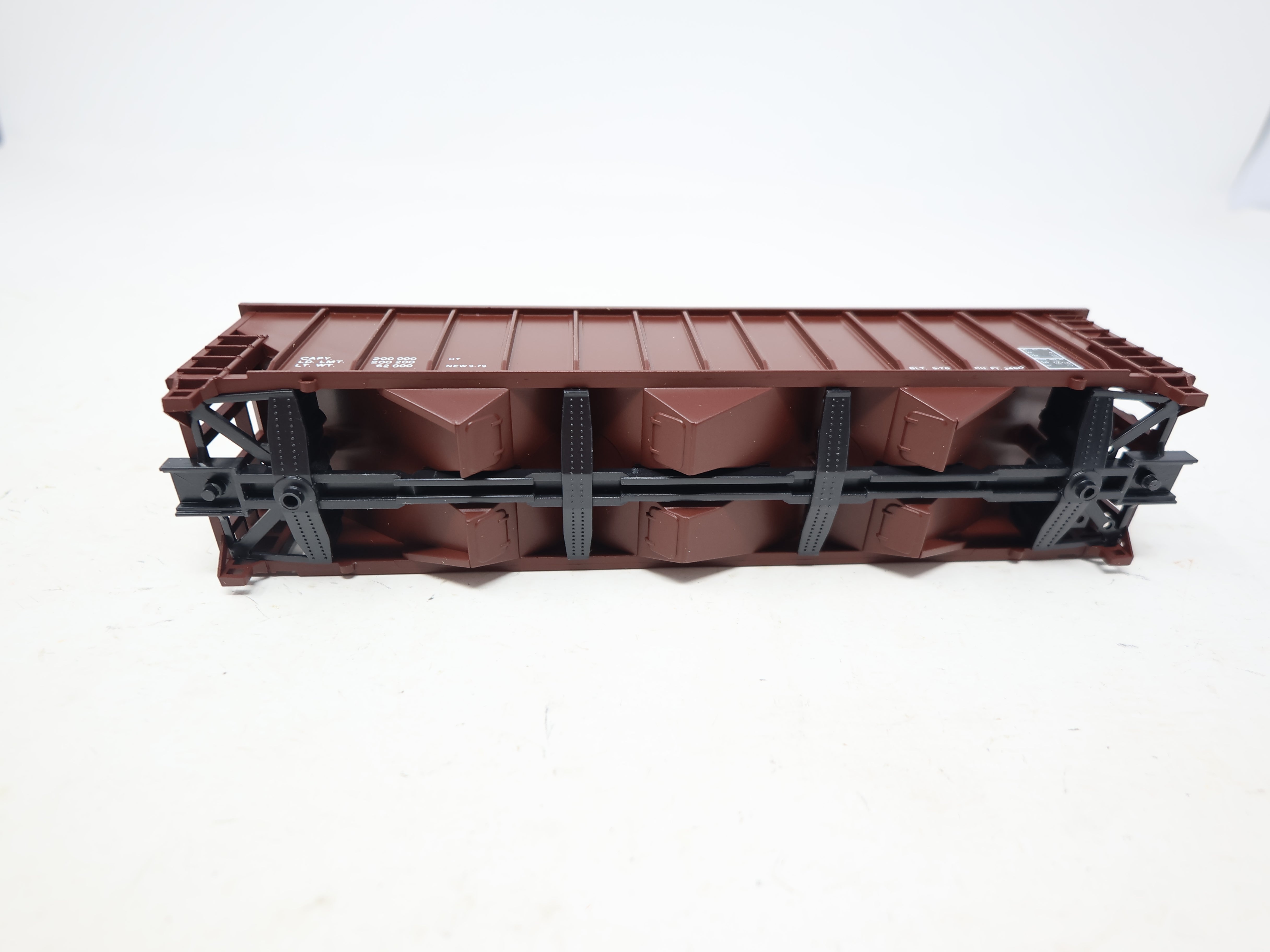 USED Con-Cor #1-009301 HO Scale, 100 Ton Coal Hopper, Data Only Tuscan Red (KIT)