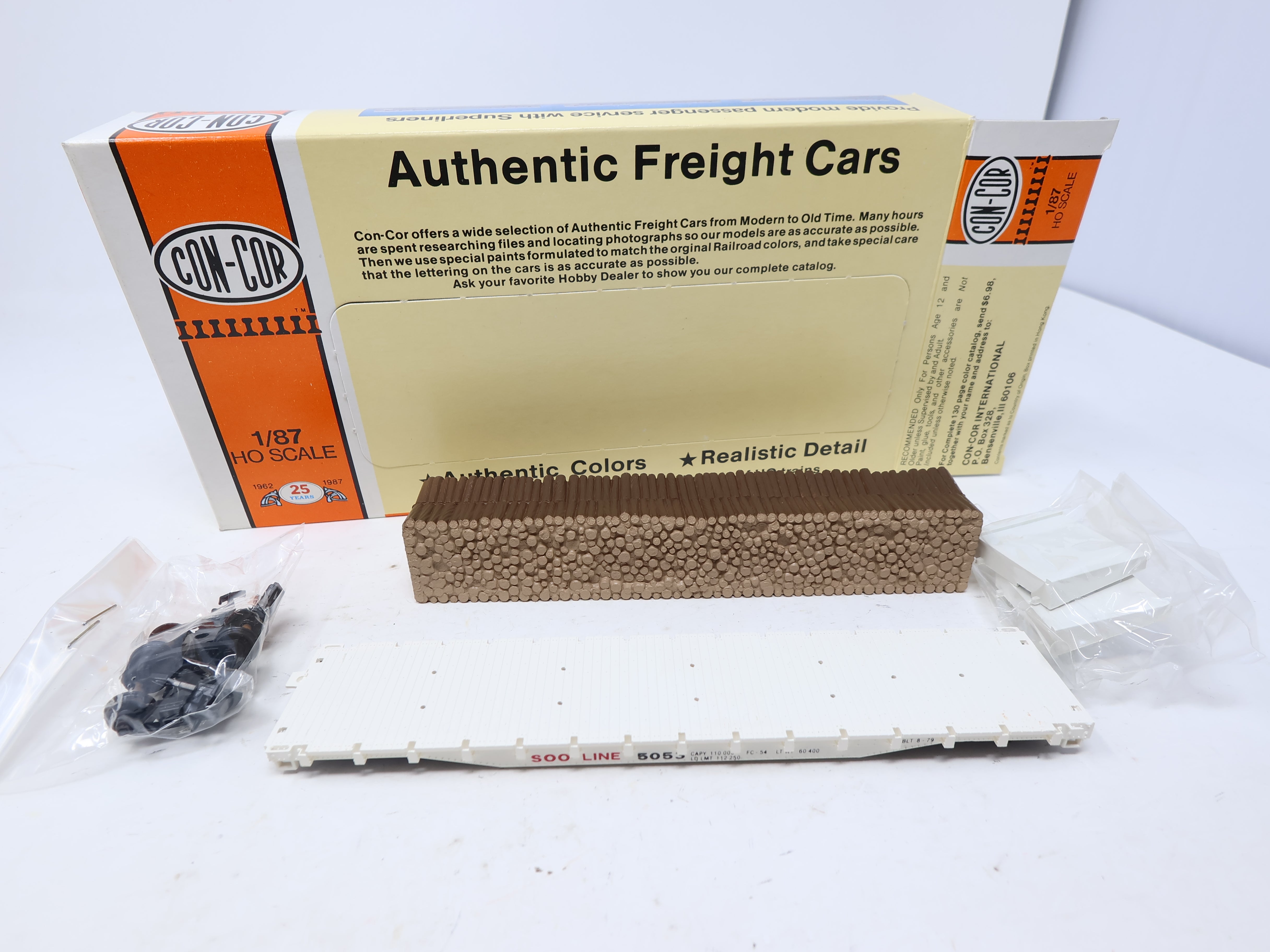 USED Con-Cor #1-009203 HO Scale, 54' Pulpwood Flat Car, SOO Line #5053 (KIT)