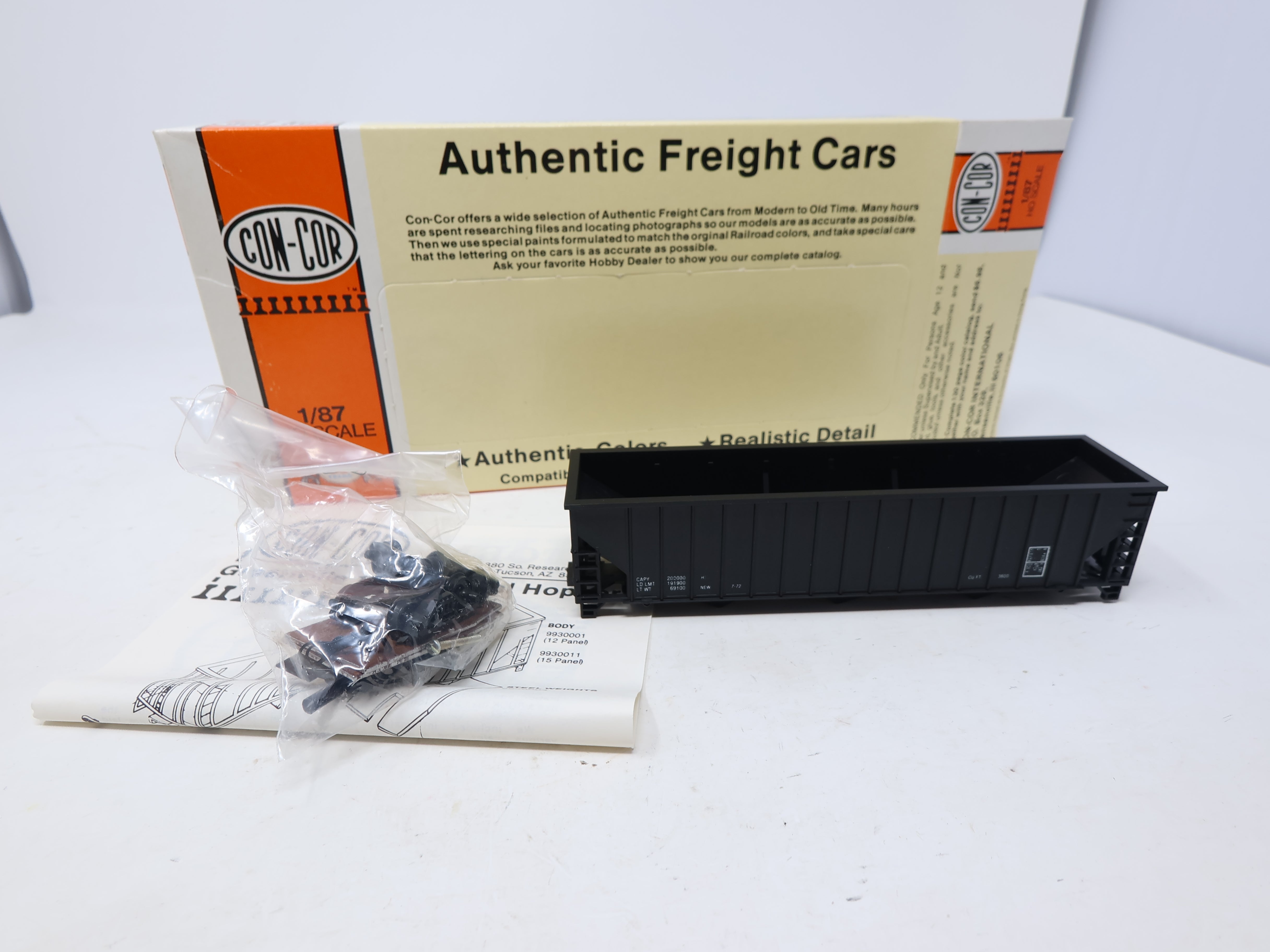 USED Con-Cor #1-009350 HO Scale, 100 Ton 15 Panel Hopper, Data Only Black (KIT)