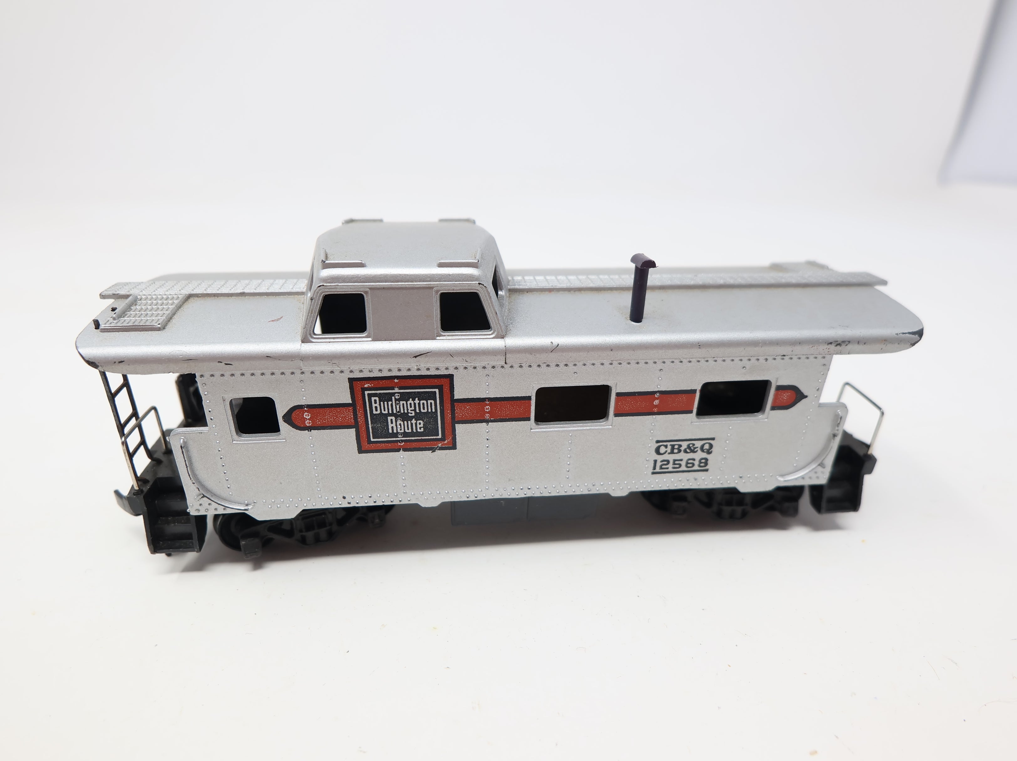 USED Mantua HO Scale Caboose Burlington CB&Q #12568