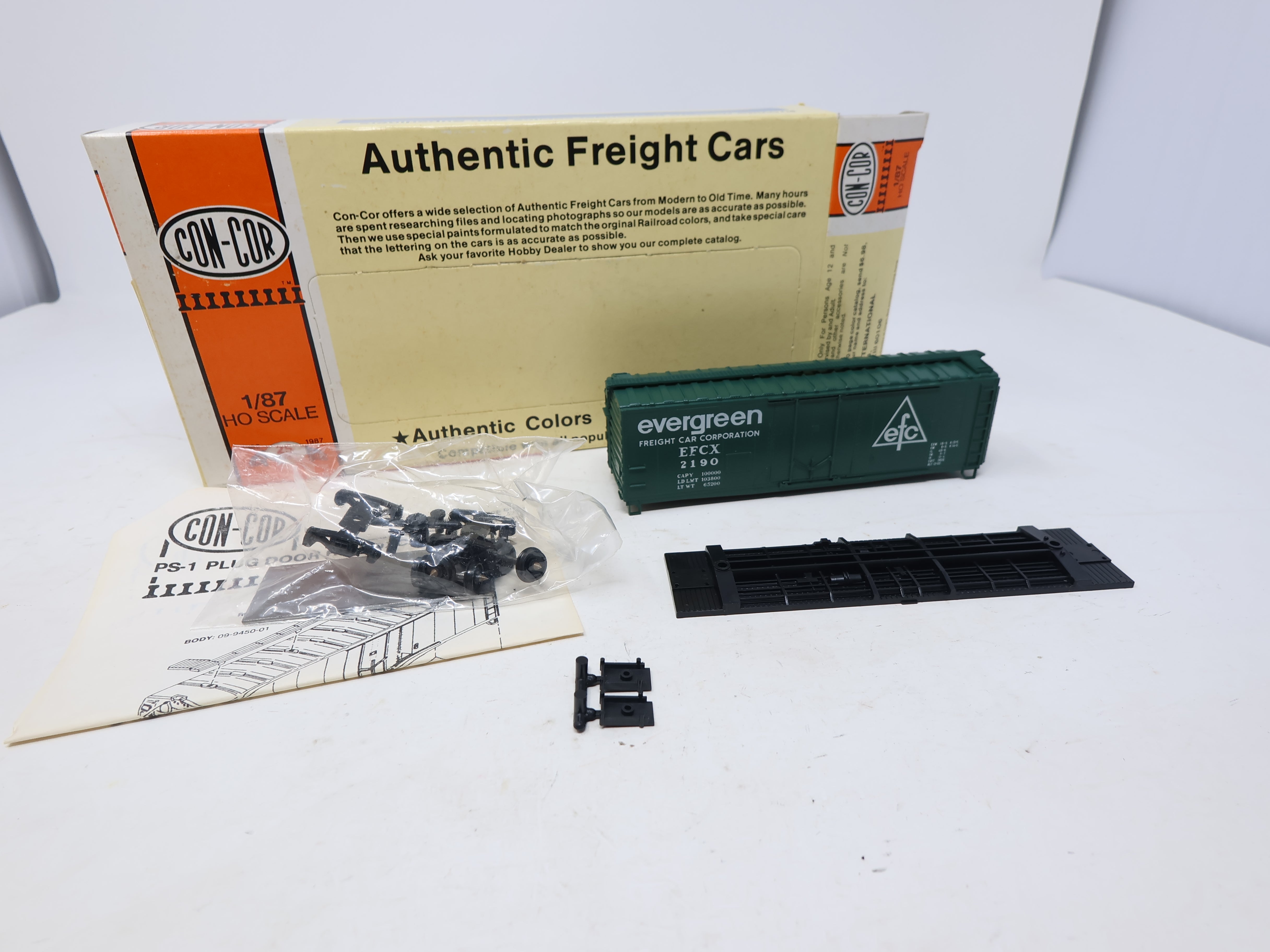 USED Con-Cor #1-009455 HO Scale, PS1 Box Car, Evergreen EFCX #2190 (KIT)