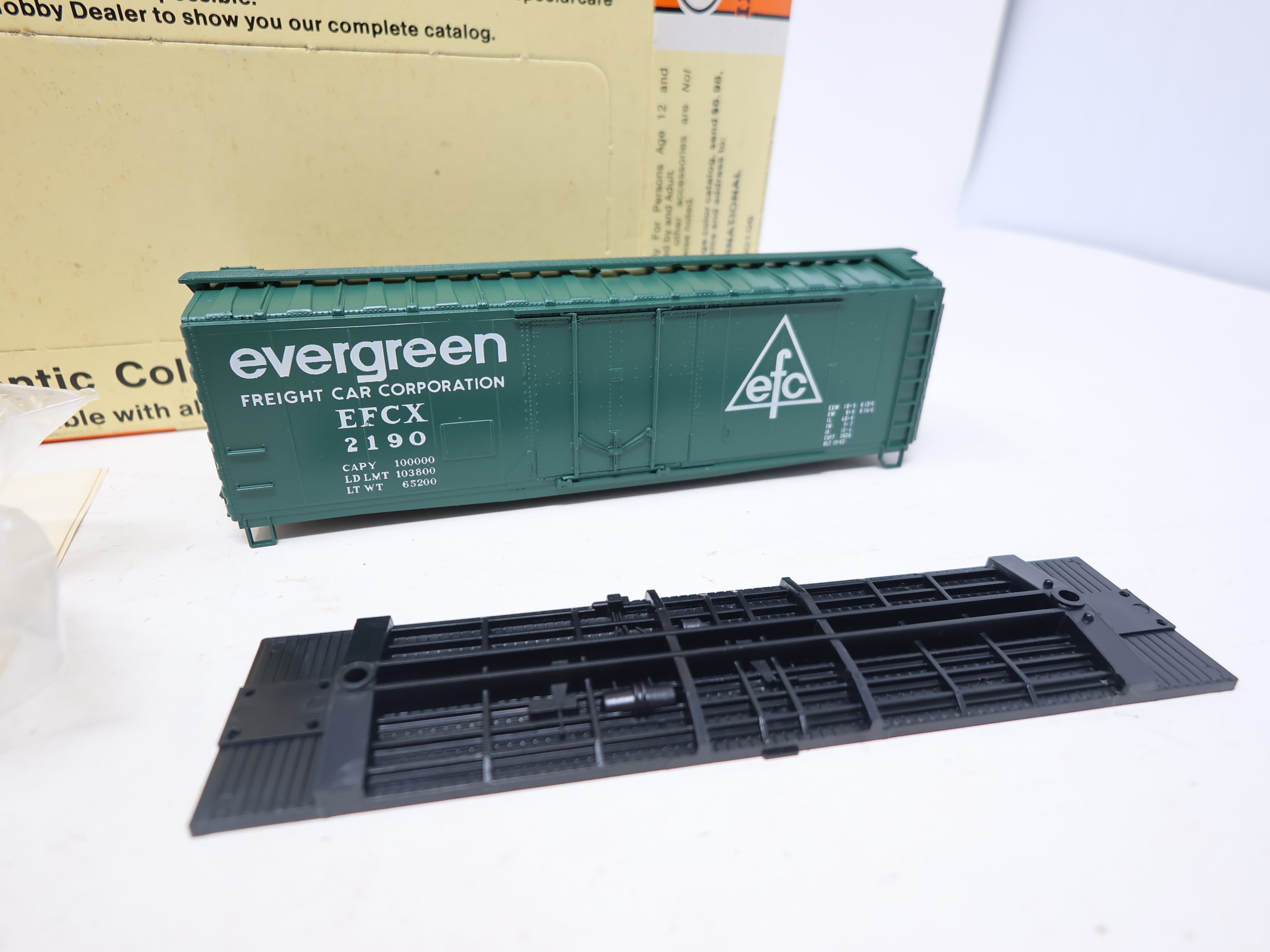 USED Con-Cor #1-009455 HO Scale, PS1 Box Car, Evergreen EFCX #2190 (KIT)