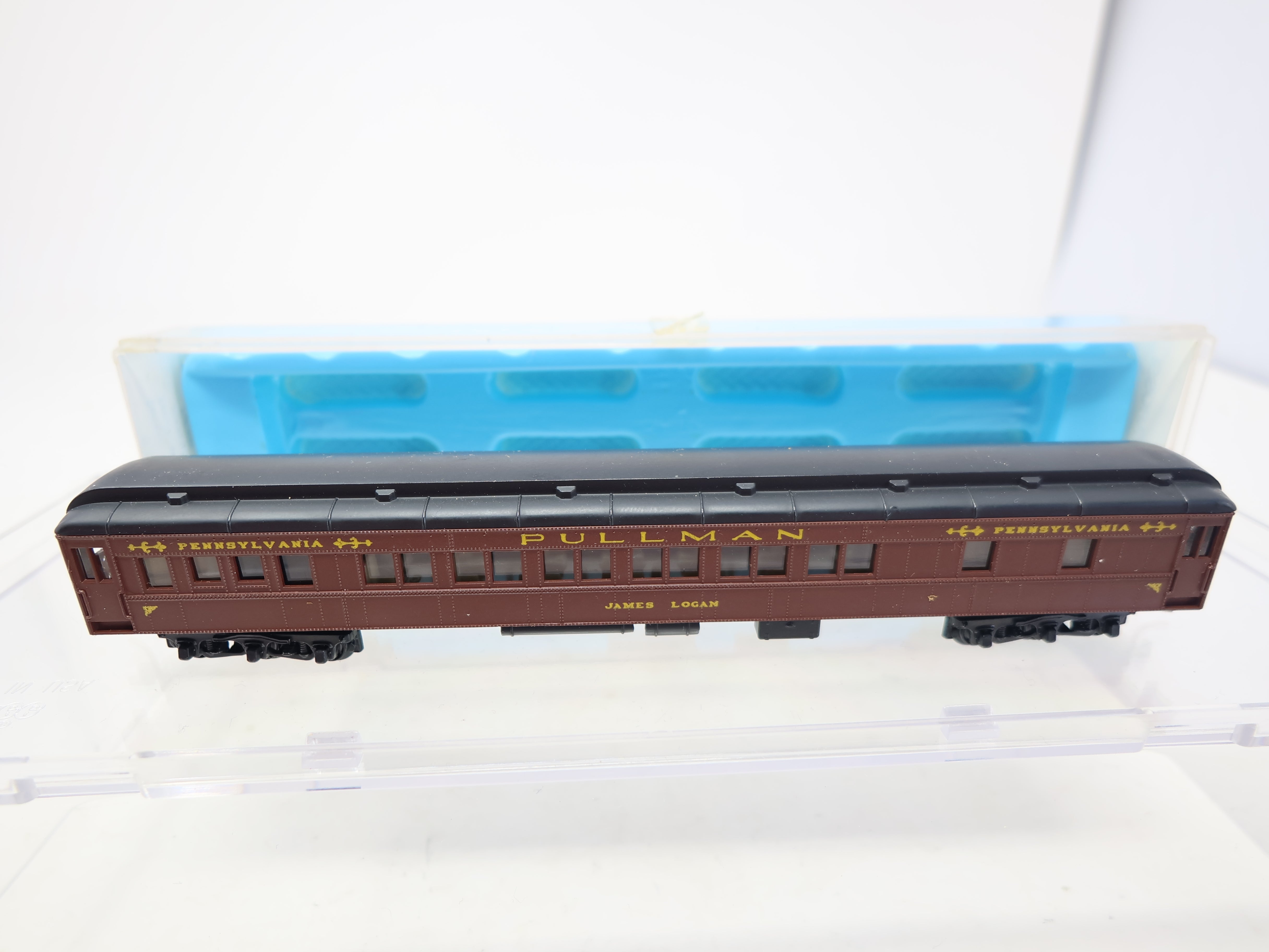 USED Rivarossi 9537 N Scale, Pullman Passenger Car, Pennsylvania , James Logan