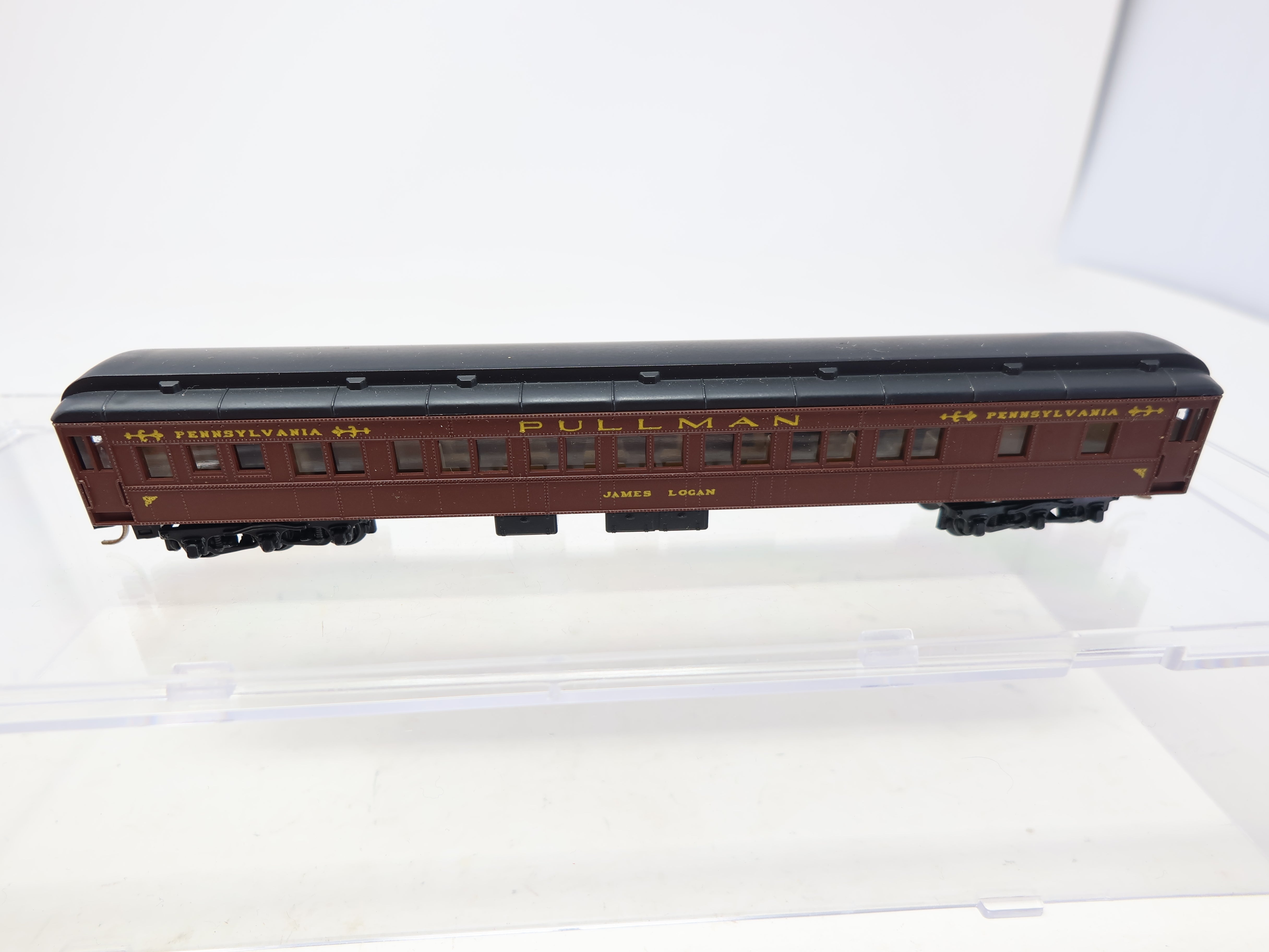 USED Rivarossi 9537 N Scale, Pullman Passenger Car, Pennsylvania , James Logan