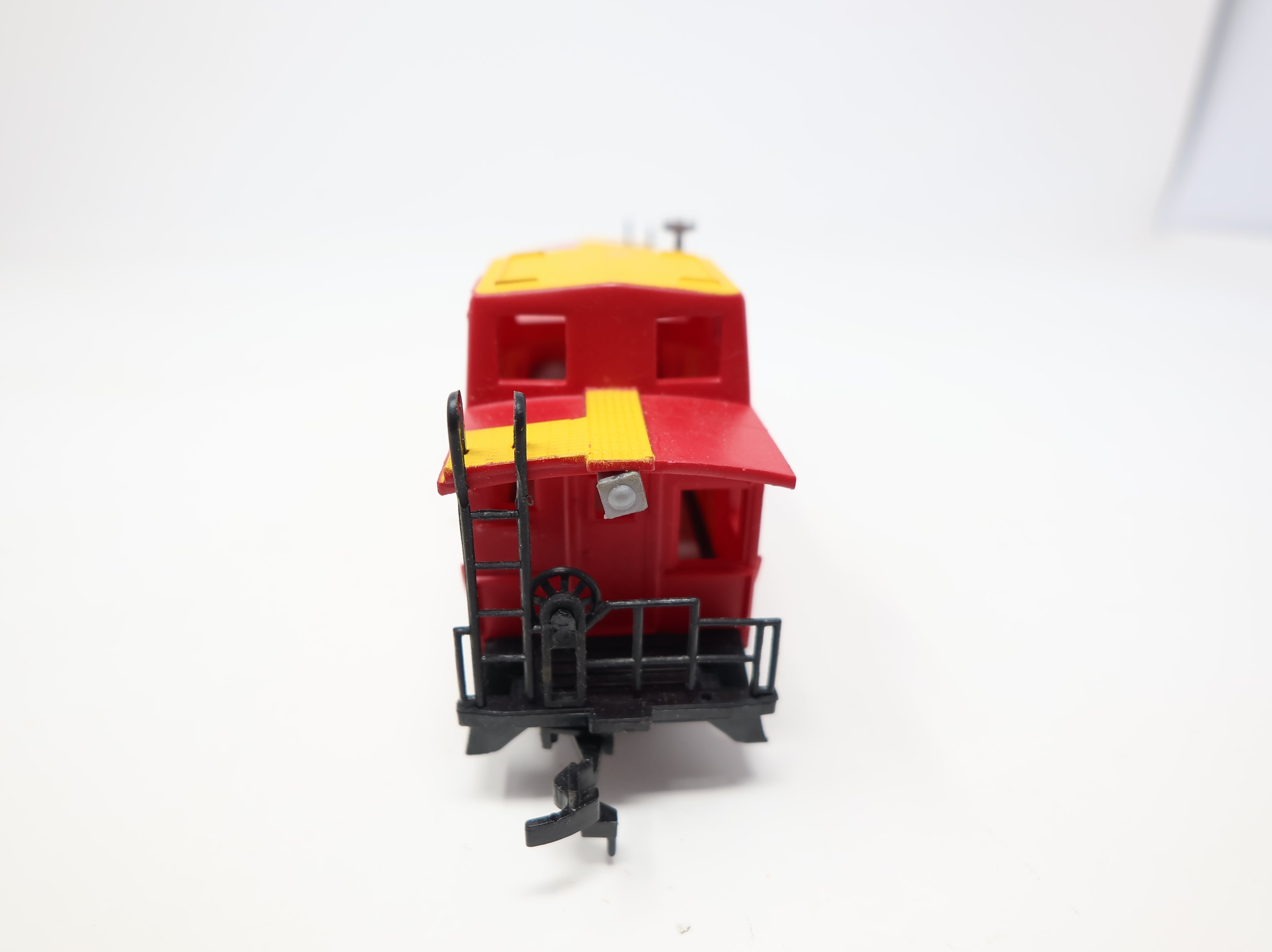 USED Bachmann HO Scale Caboose Santa Fe ATSF #3851