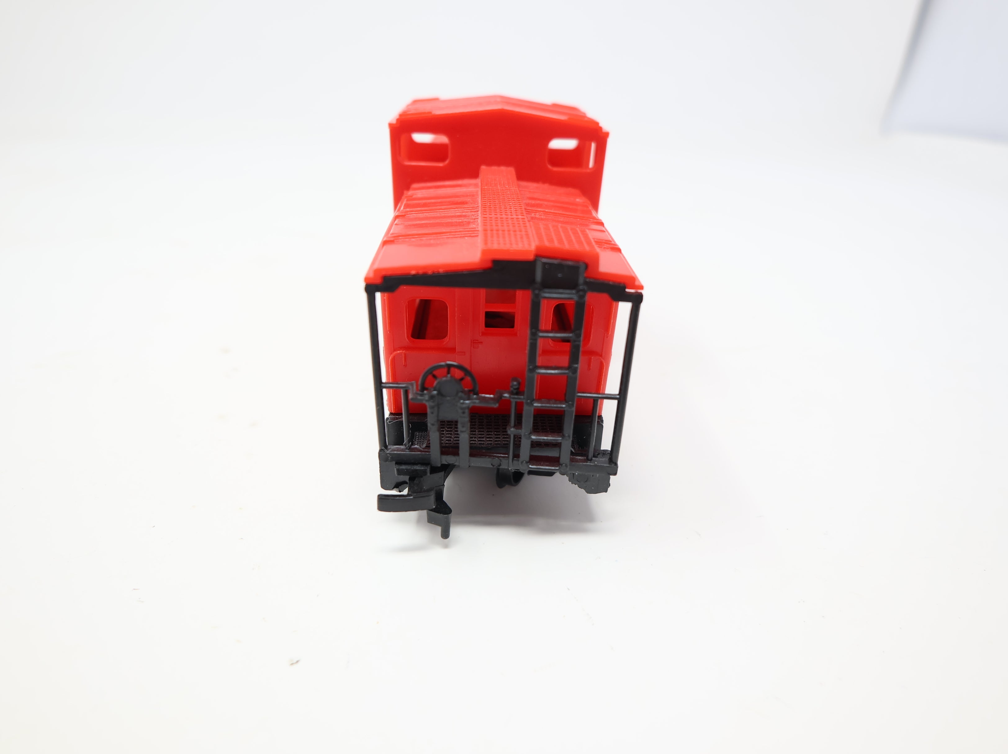 USED HO Scale Safety Caboose #9125