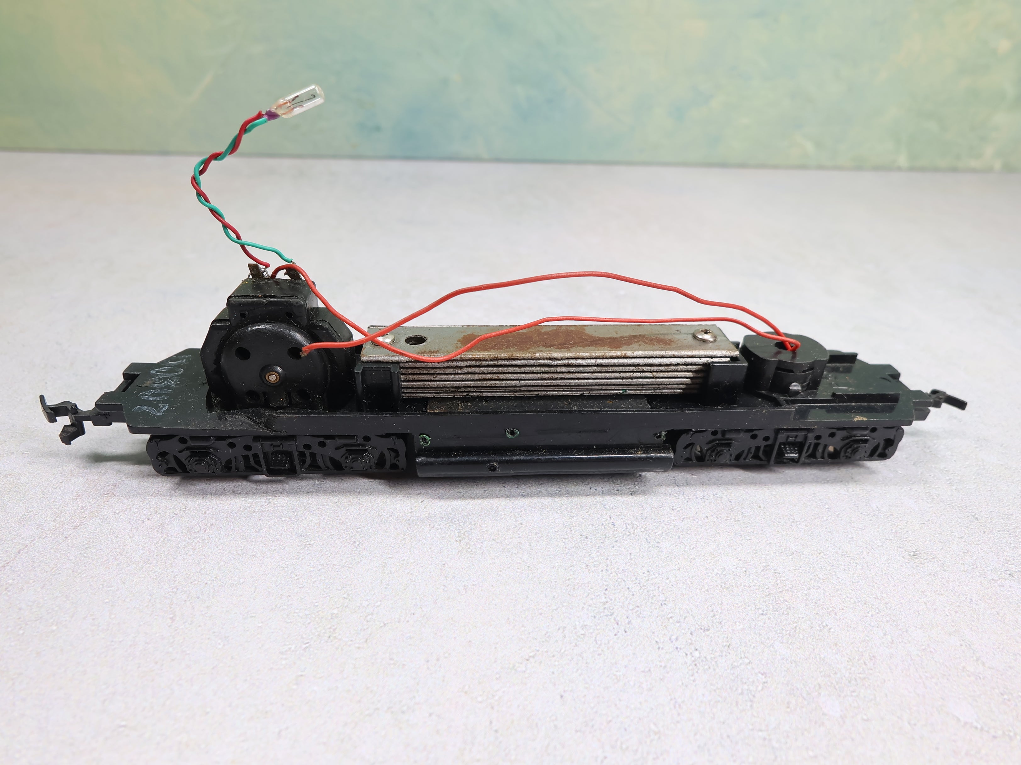 USED Bachmann HO Scale GP30 Diesel Locomotive Chassis Parts/Repair DC