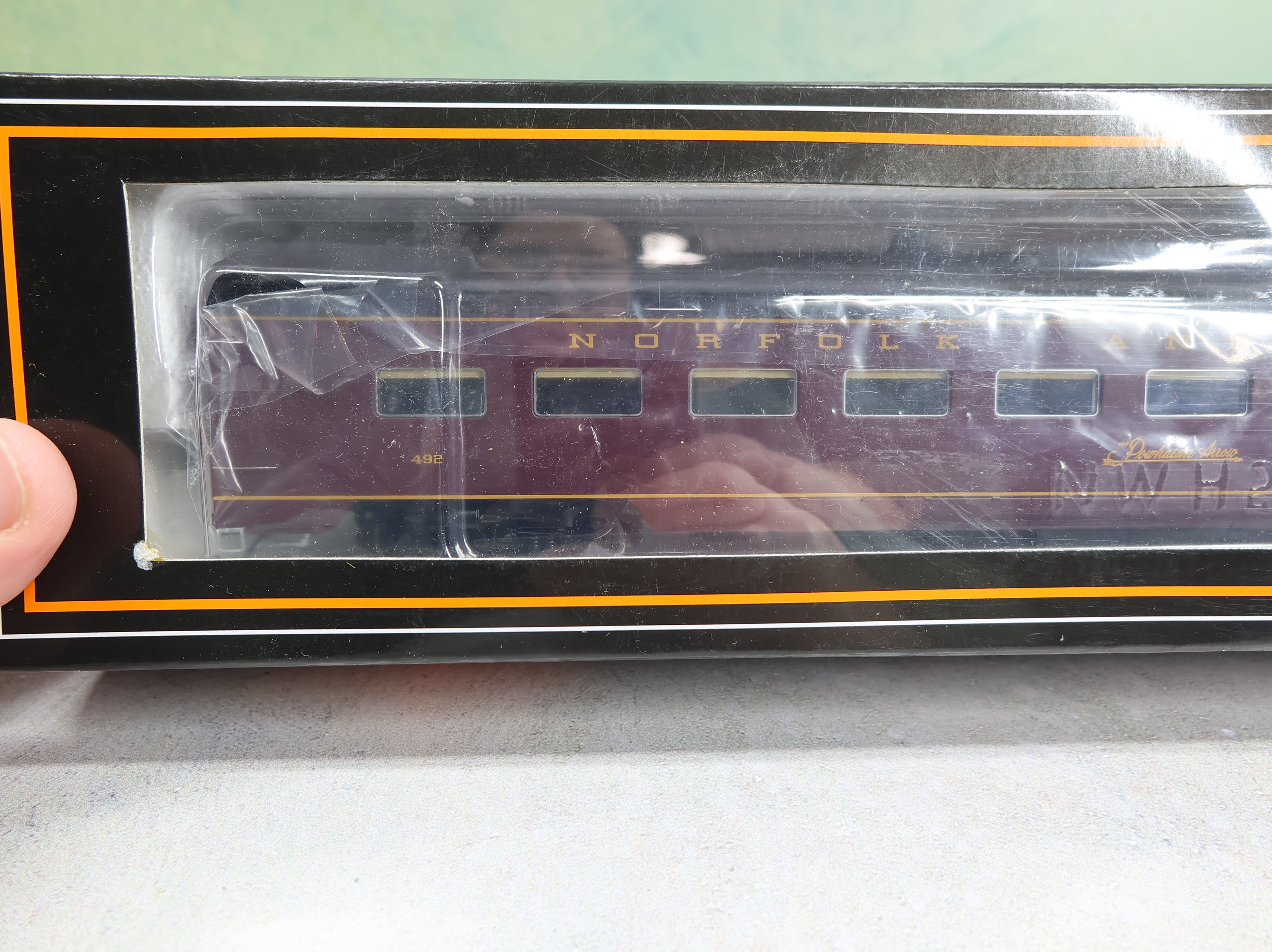 MTH 80-60015 HO Scale Diner Passenger Car Norfolk & Western Powhatan Arrow #492