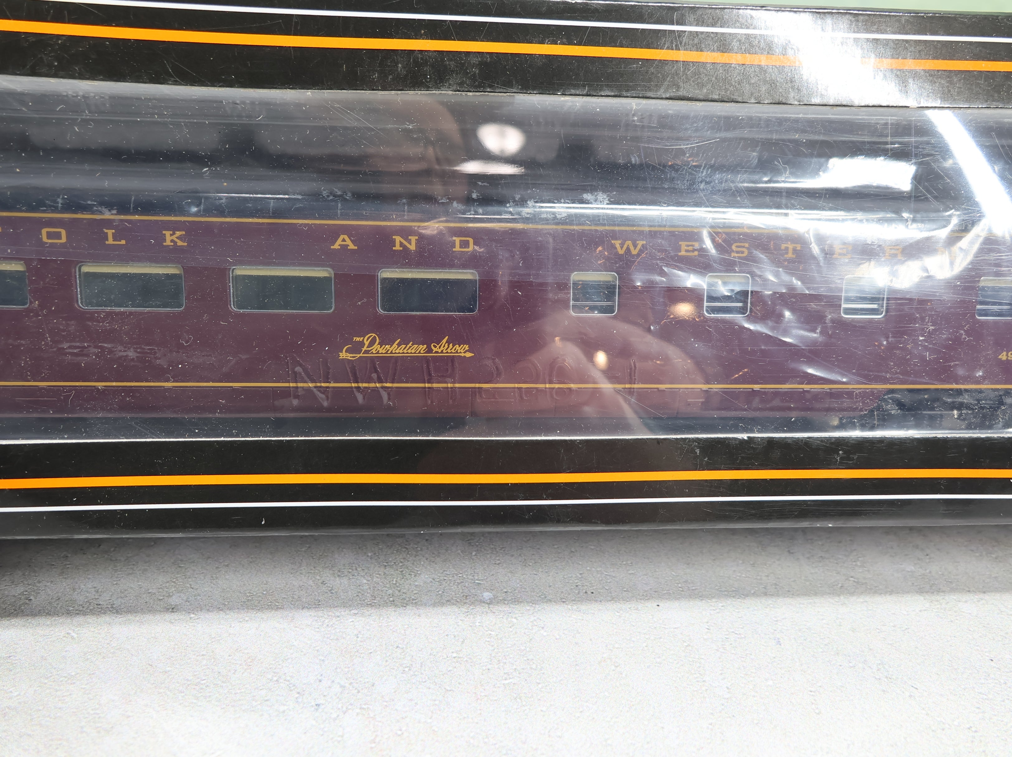 MTH 80-60015 HO Scale Diner Passenger Car Norfolk & Western Powhatan Arrow #492