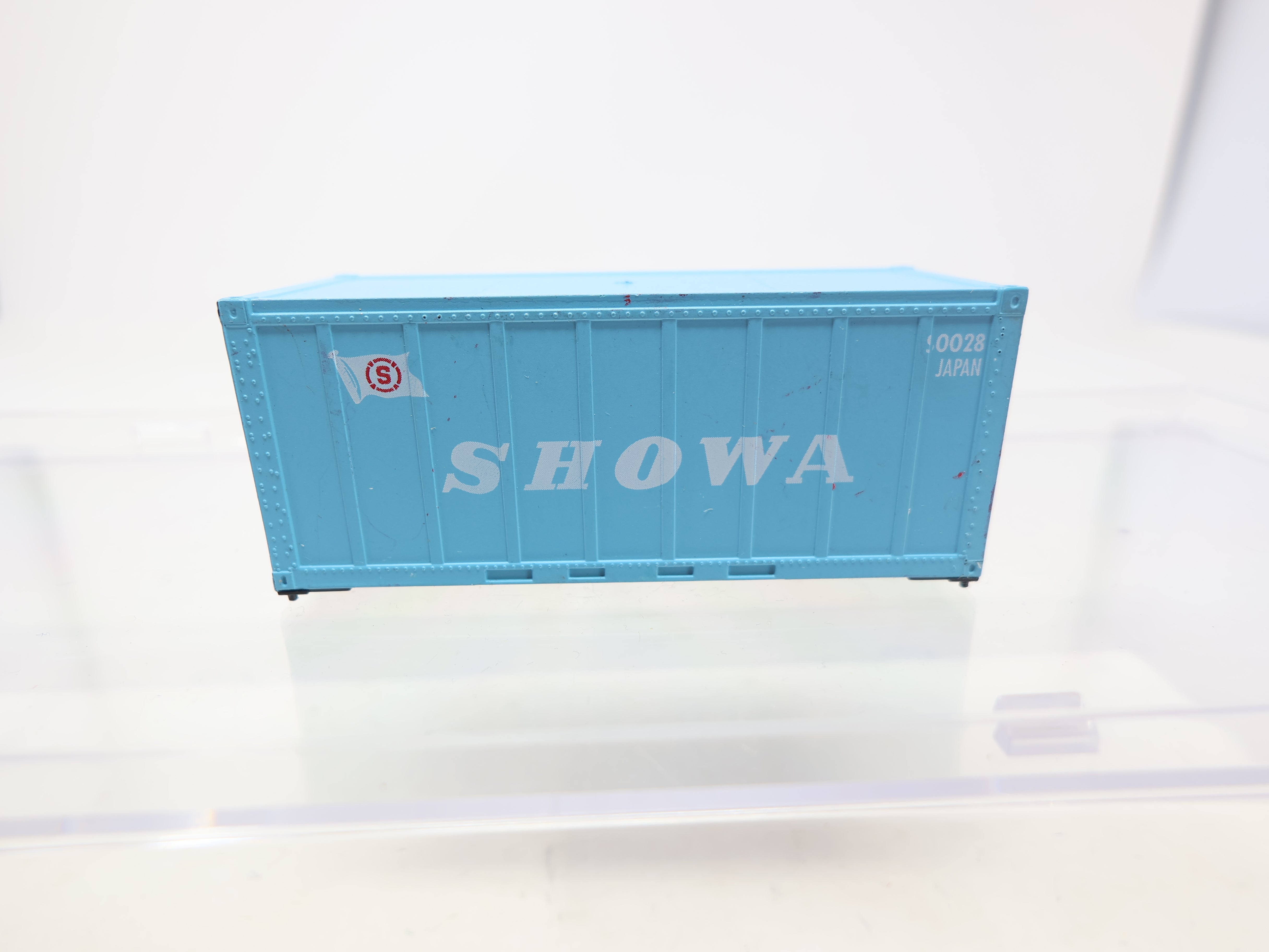 USED HO Scale, 20' Intermodal Container, SHOWA