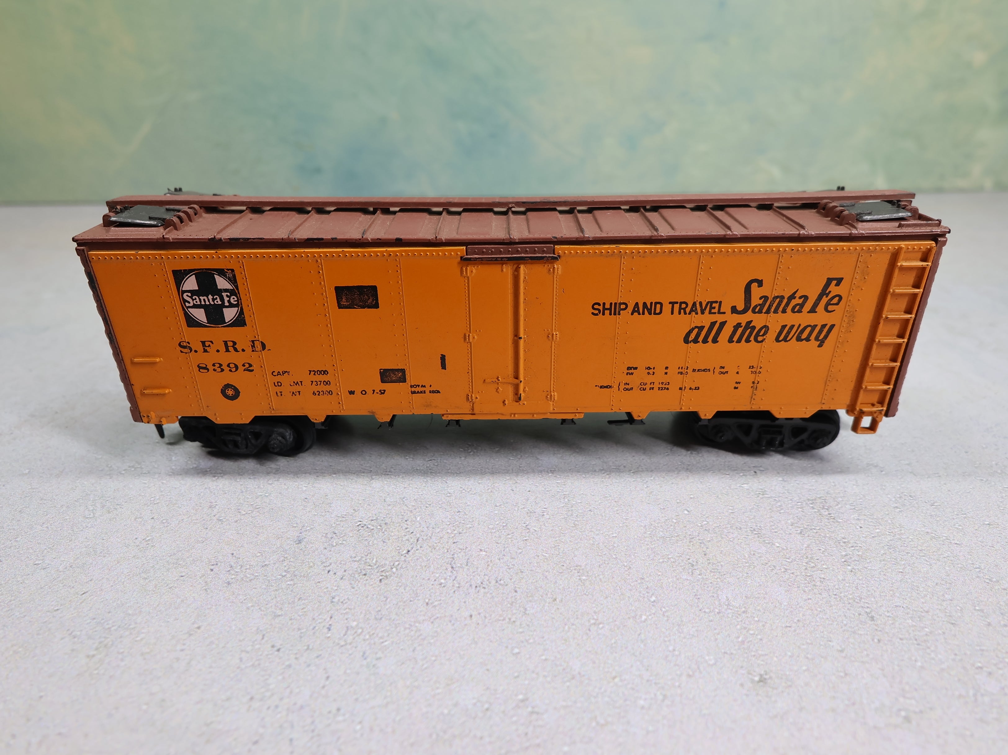 USED Athearn HO Scale 40' Reefer Box Car Santa Fe SFRD #8392