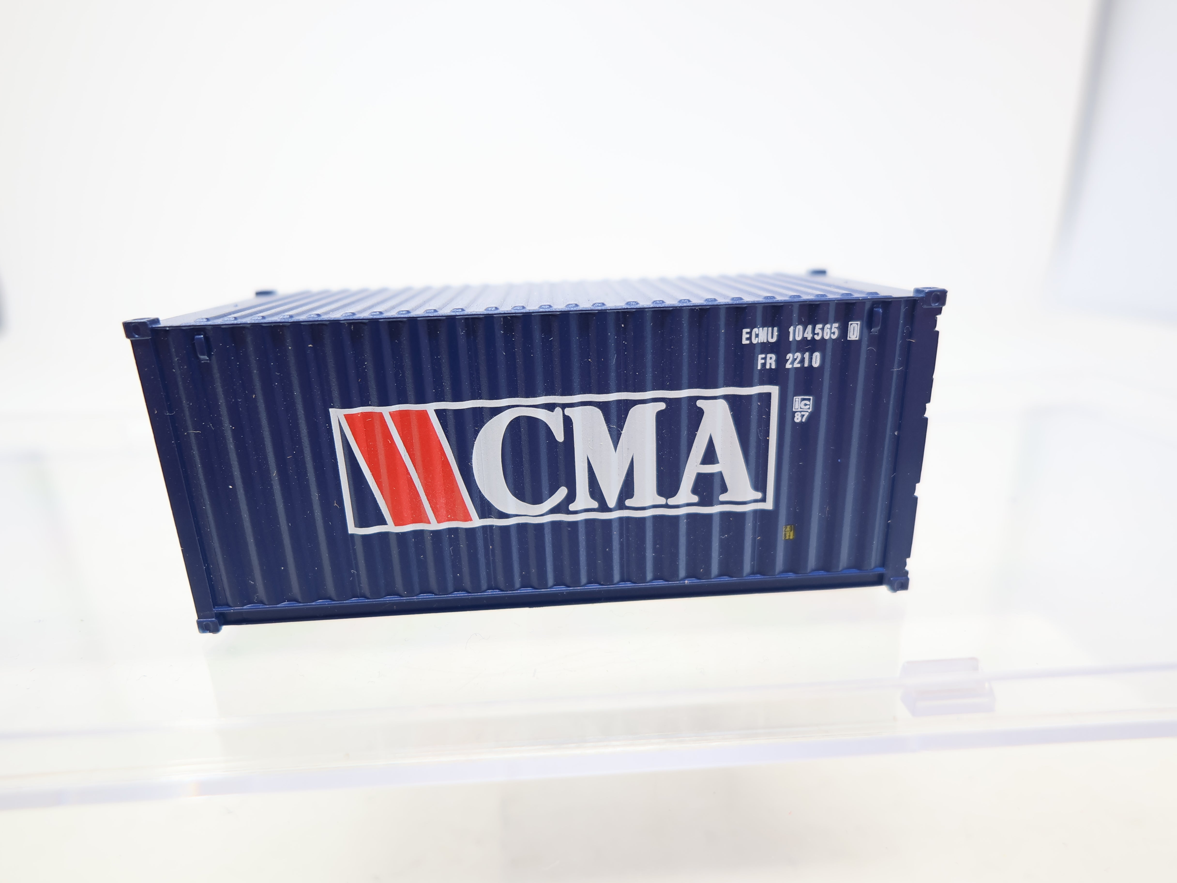 USED Walthers HO Scale, 20' Intermodal Container, CMA ECMU #1045650