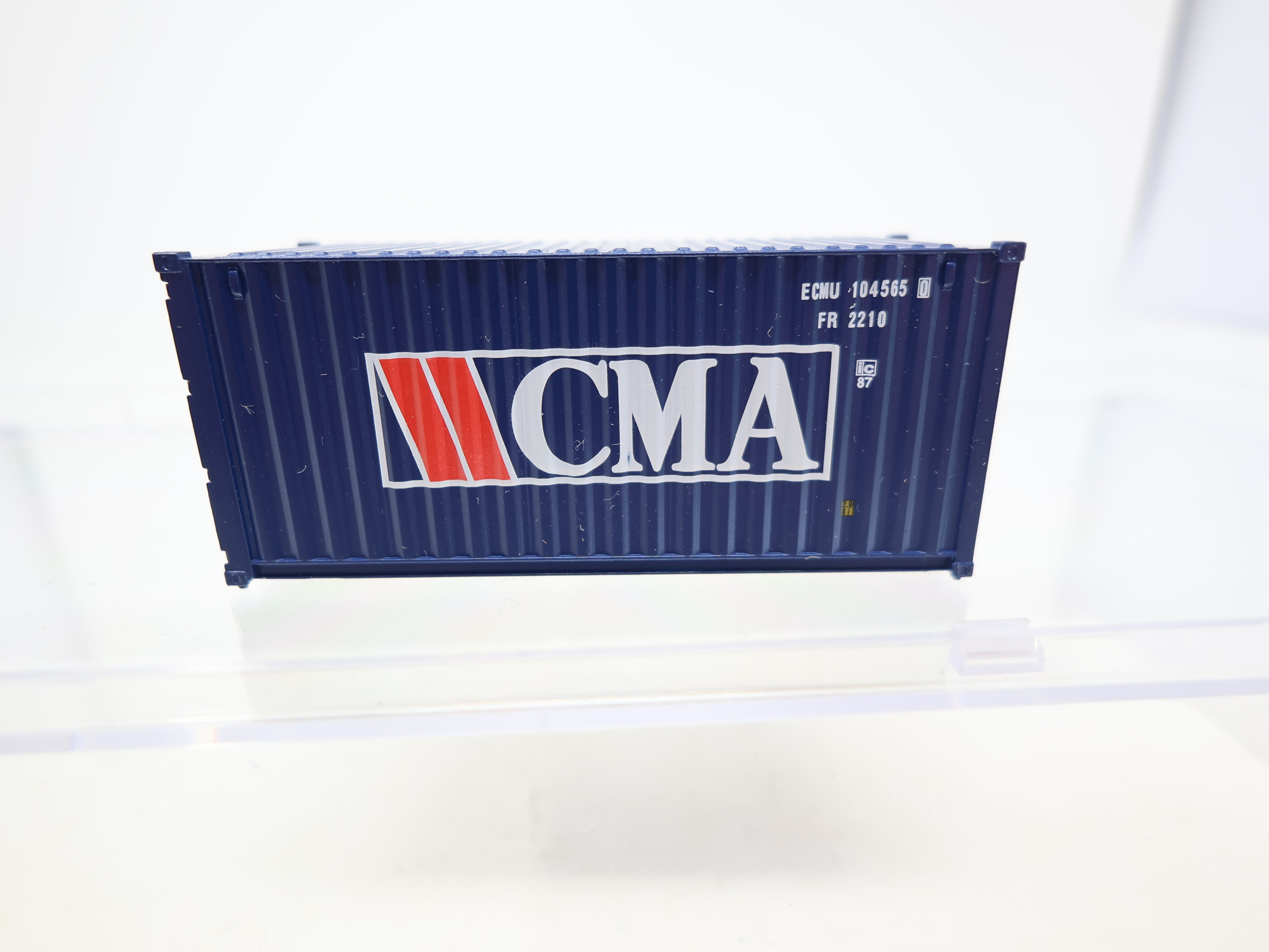 USED Walthers HO Scale, 20' Intermodal Container, CMA ECMU #1045650