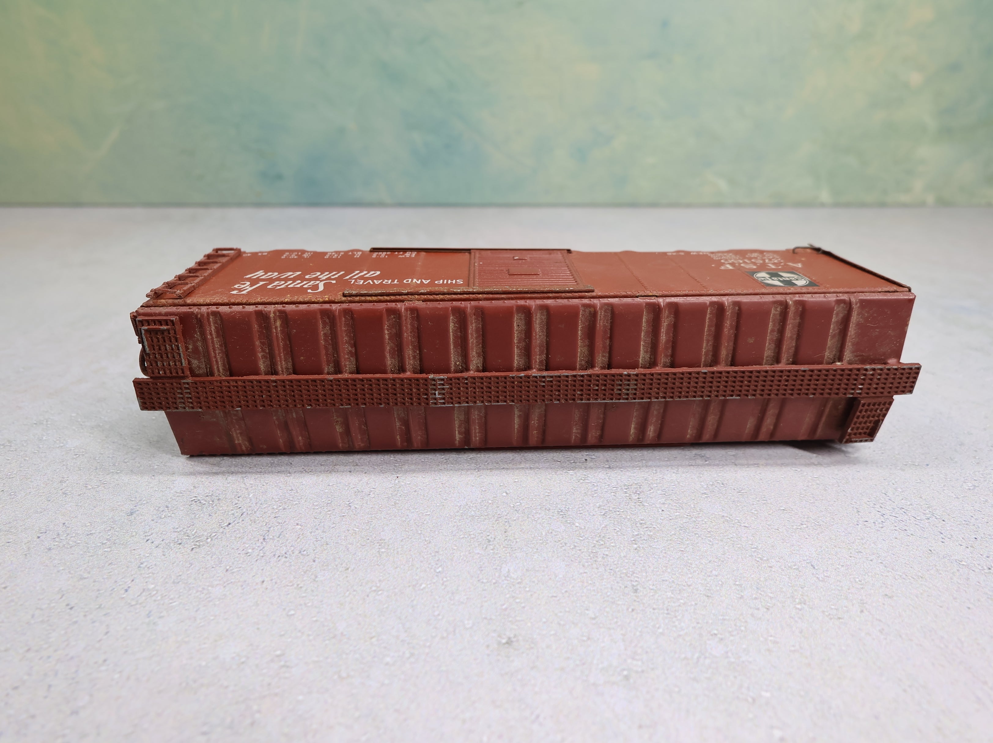 USED Varney HO Scale 40' Steel Box Car Santa Fe ATSF #275165