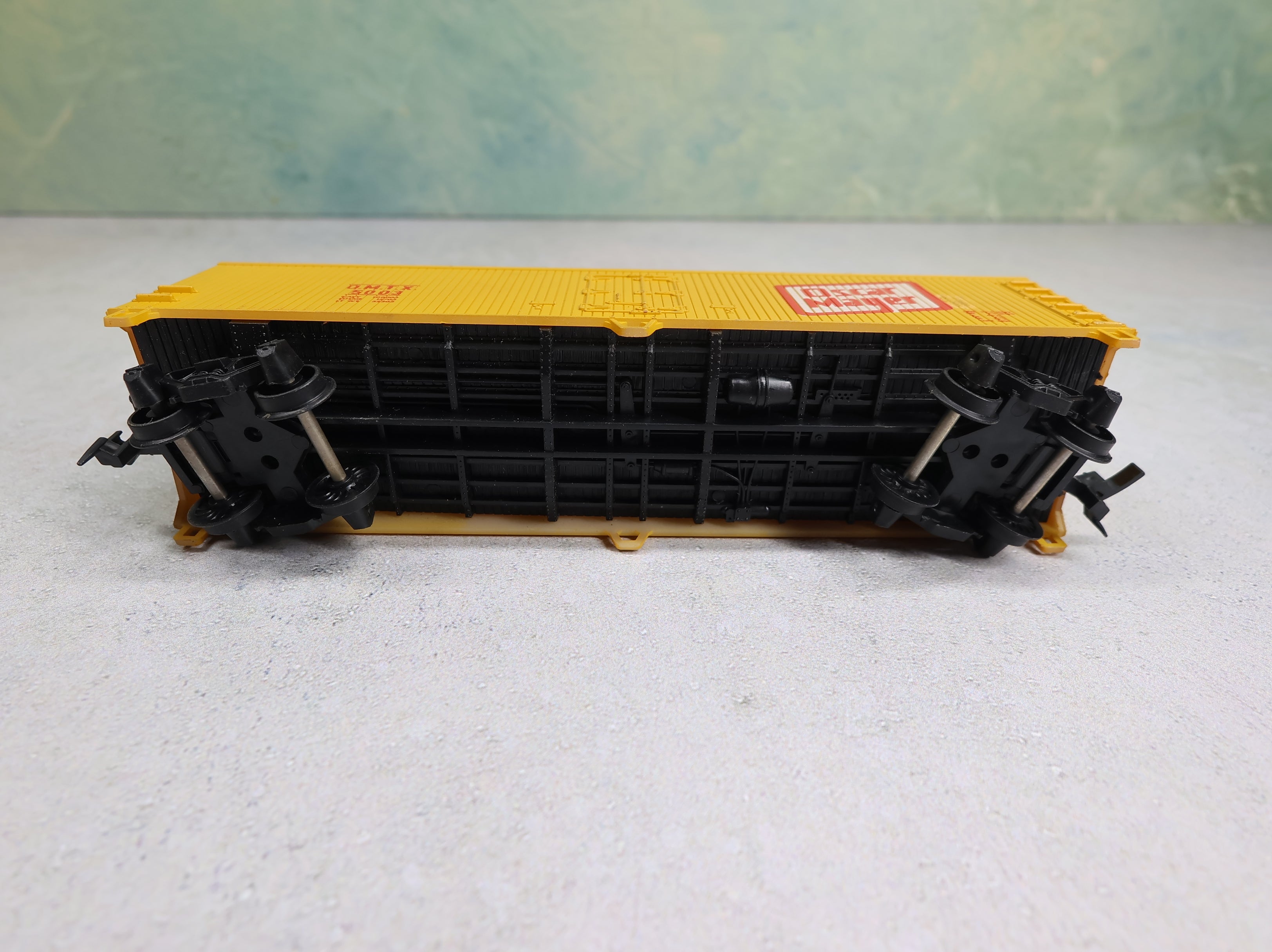 USED AHM HO Scale 40' Wooden Reefer Box Car Oscar Mayer OMTX #5003