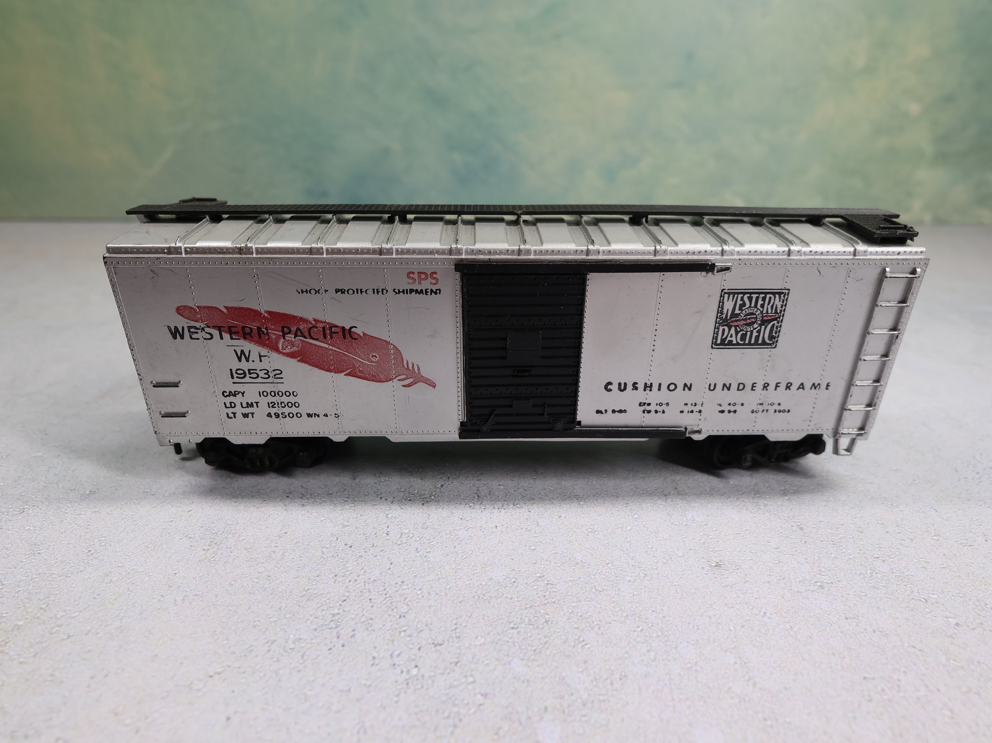 USED Athearn HO Scale 40' Steel Box Car Western Pacific WP #19532