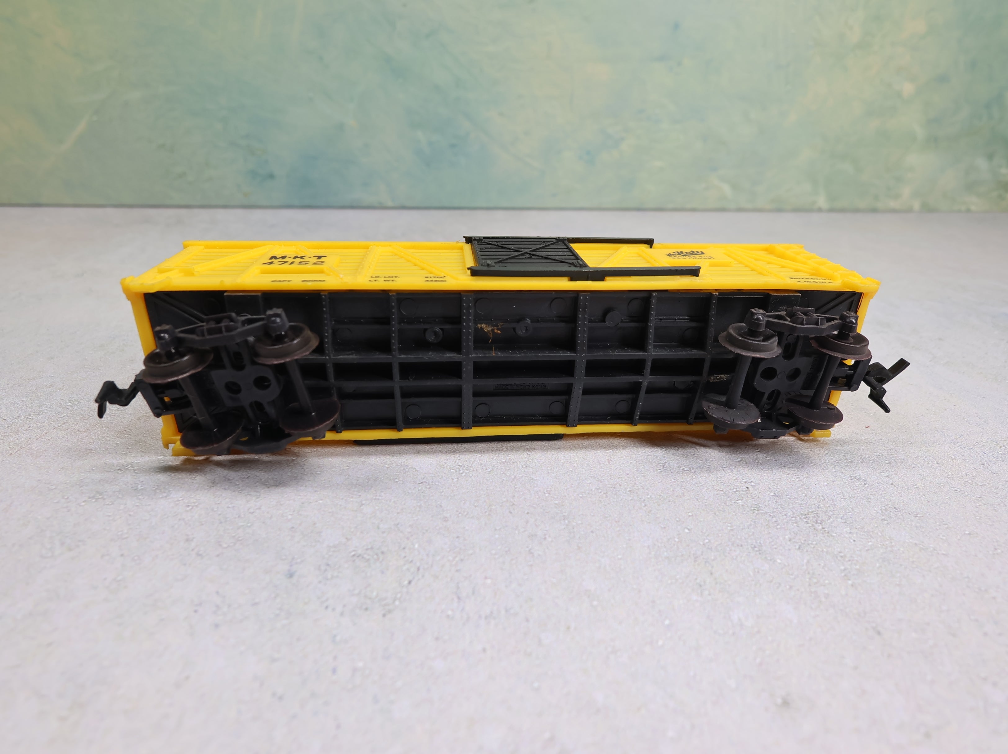 USED Life-Like HO Scale 40' Cattle Stock Car The Katy MKT #47152