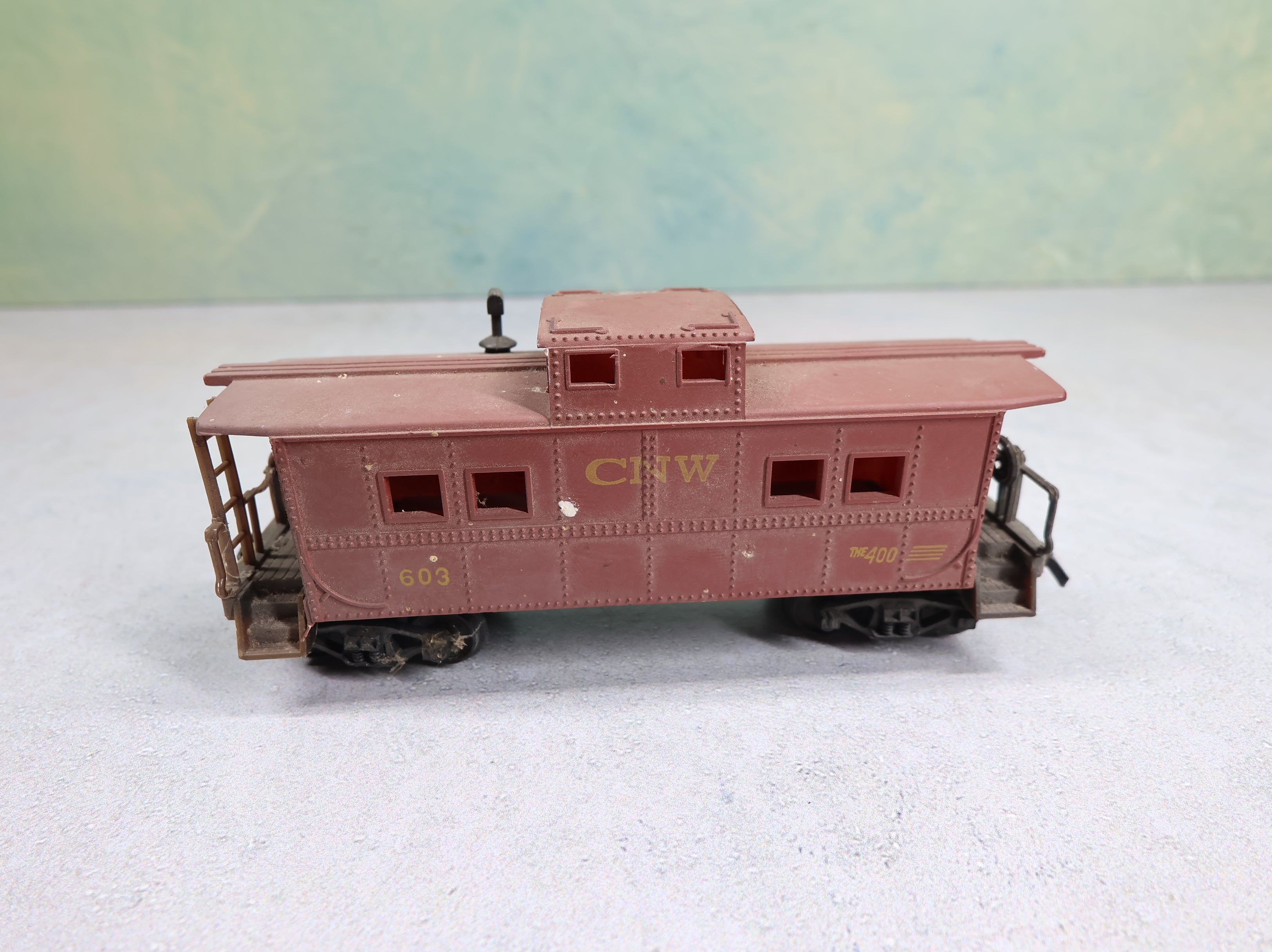 USED HO Scale Caboose Chicago & North Western CNW #603 The 400