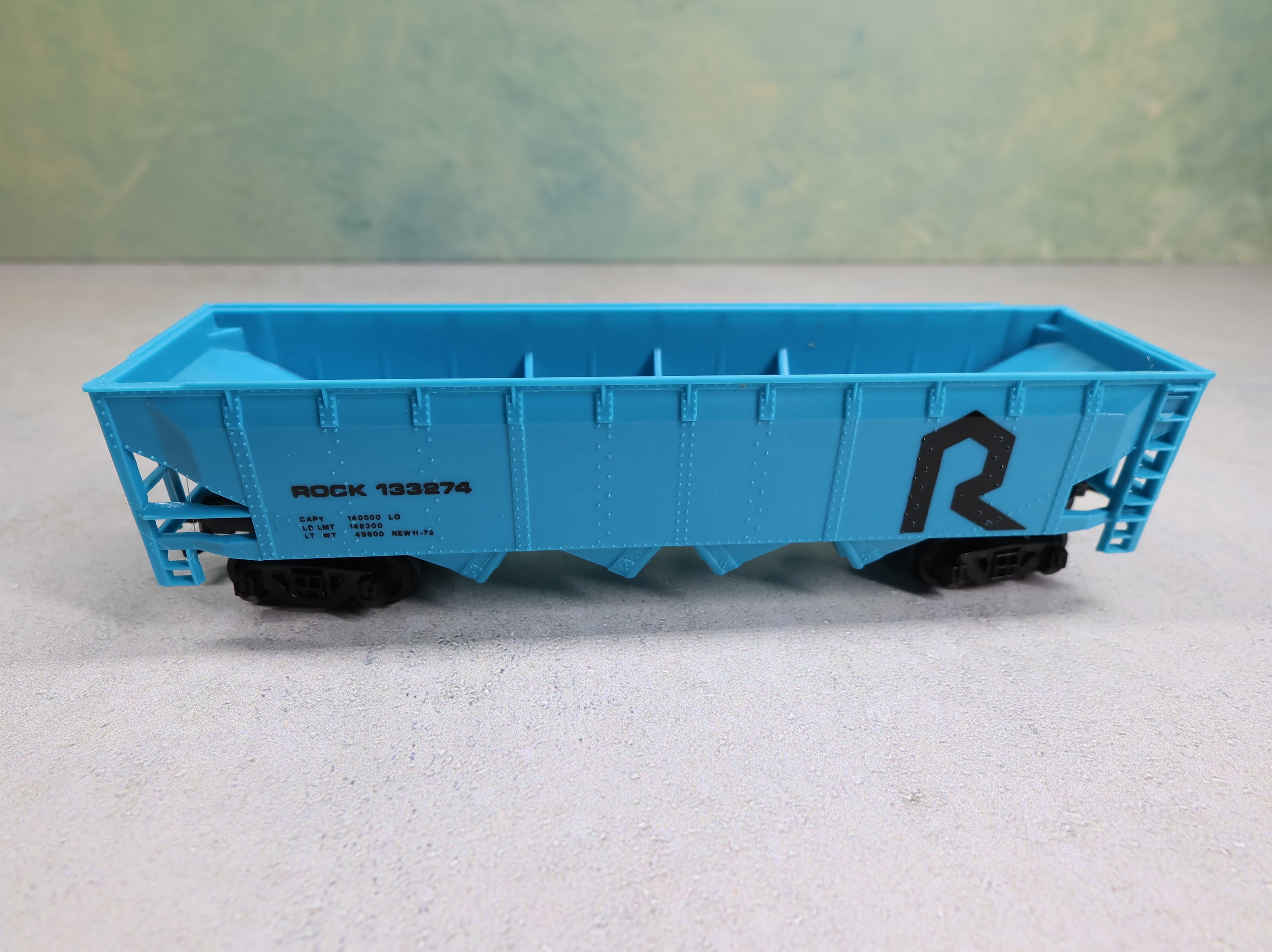 USED Bachmann HO Scale 42' Quad Hopper Rock Island RI #133274