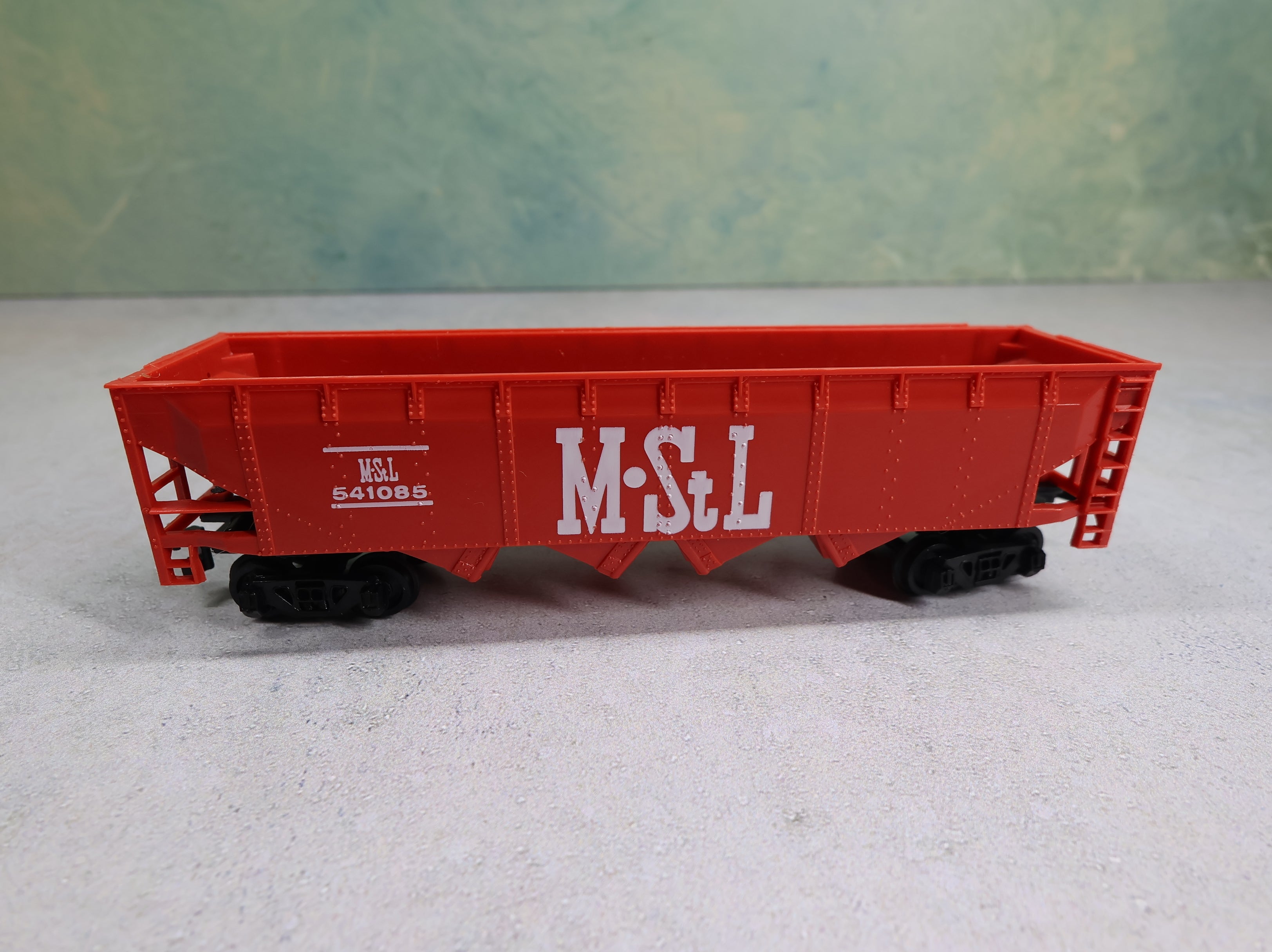 USED Bachmann HO Scale 42' Quad Hopper