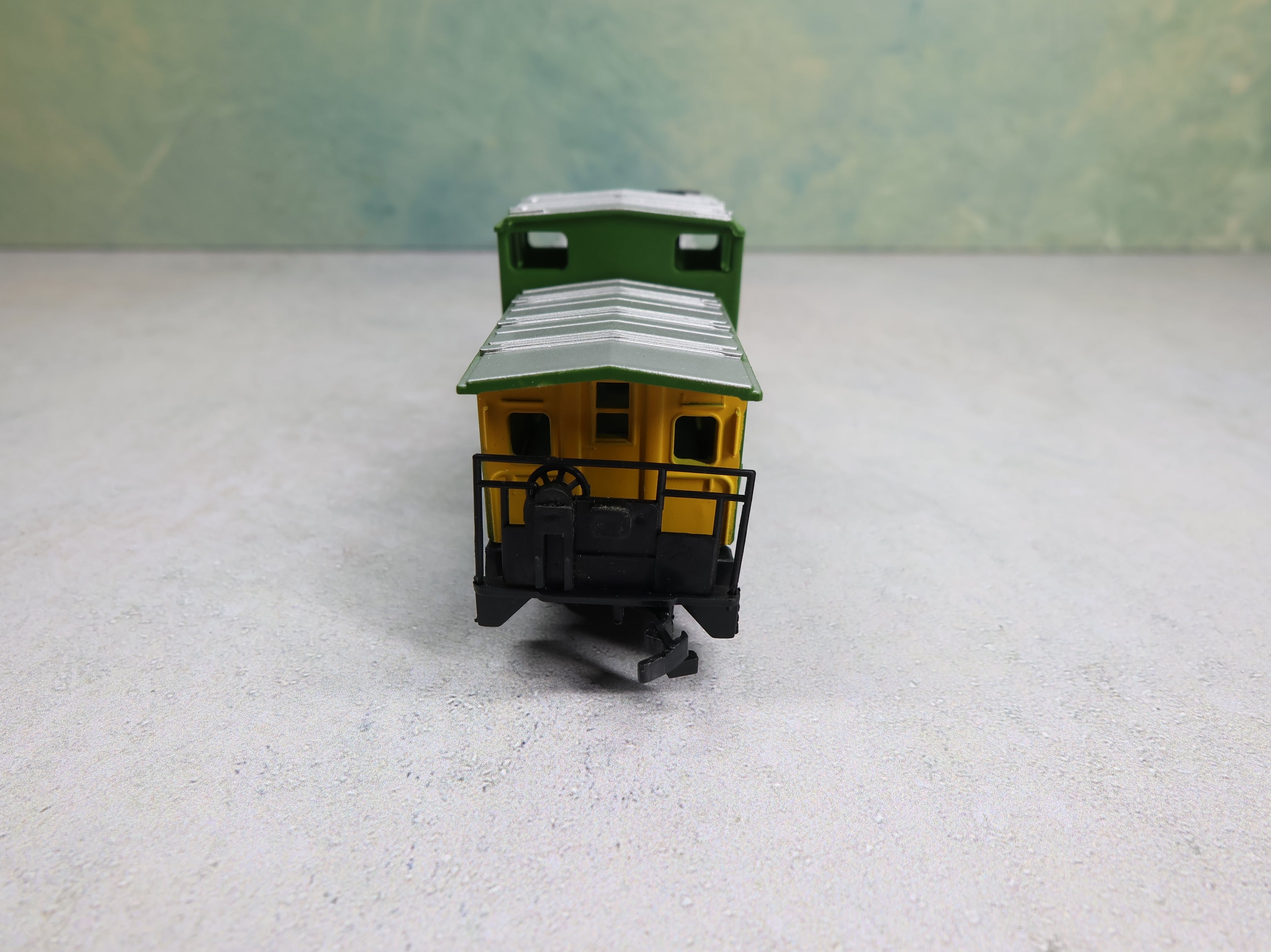 USED Bachmann HO Scale Caboose Burlington Northern BN #11445