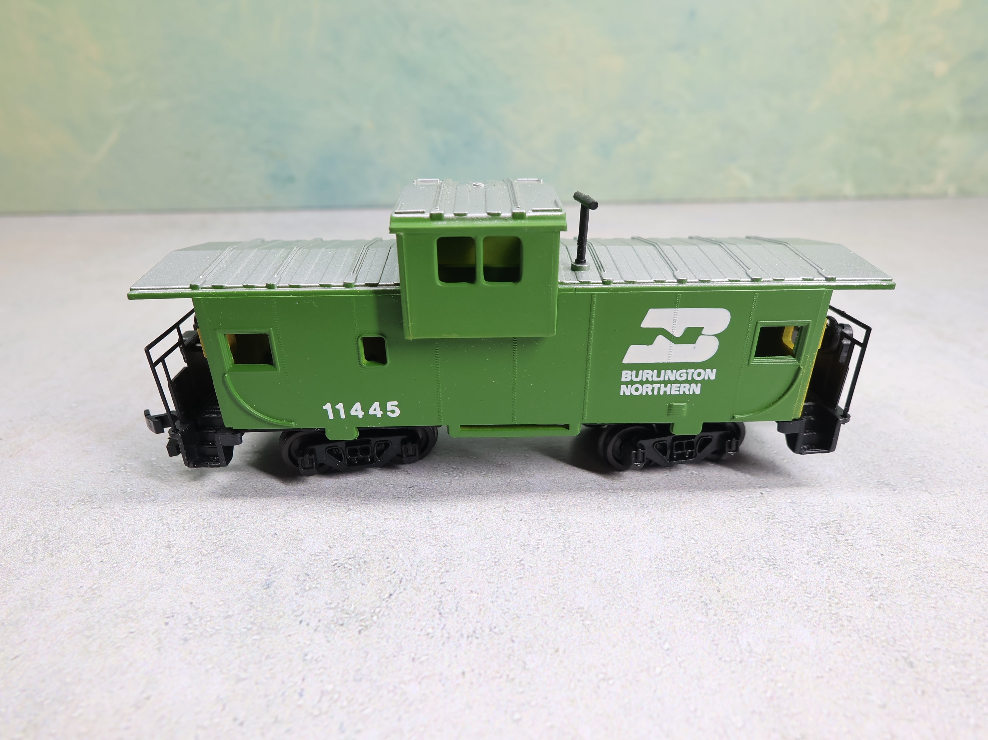 USED Bachmann HO Scale Caboose Burlington Northern BN #11445