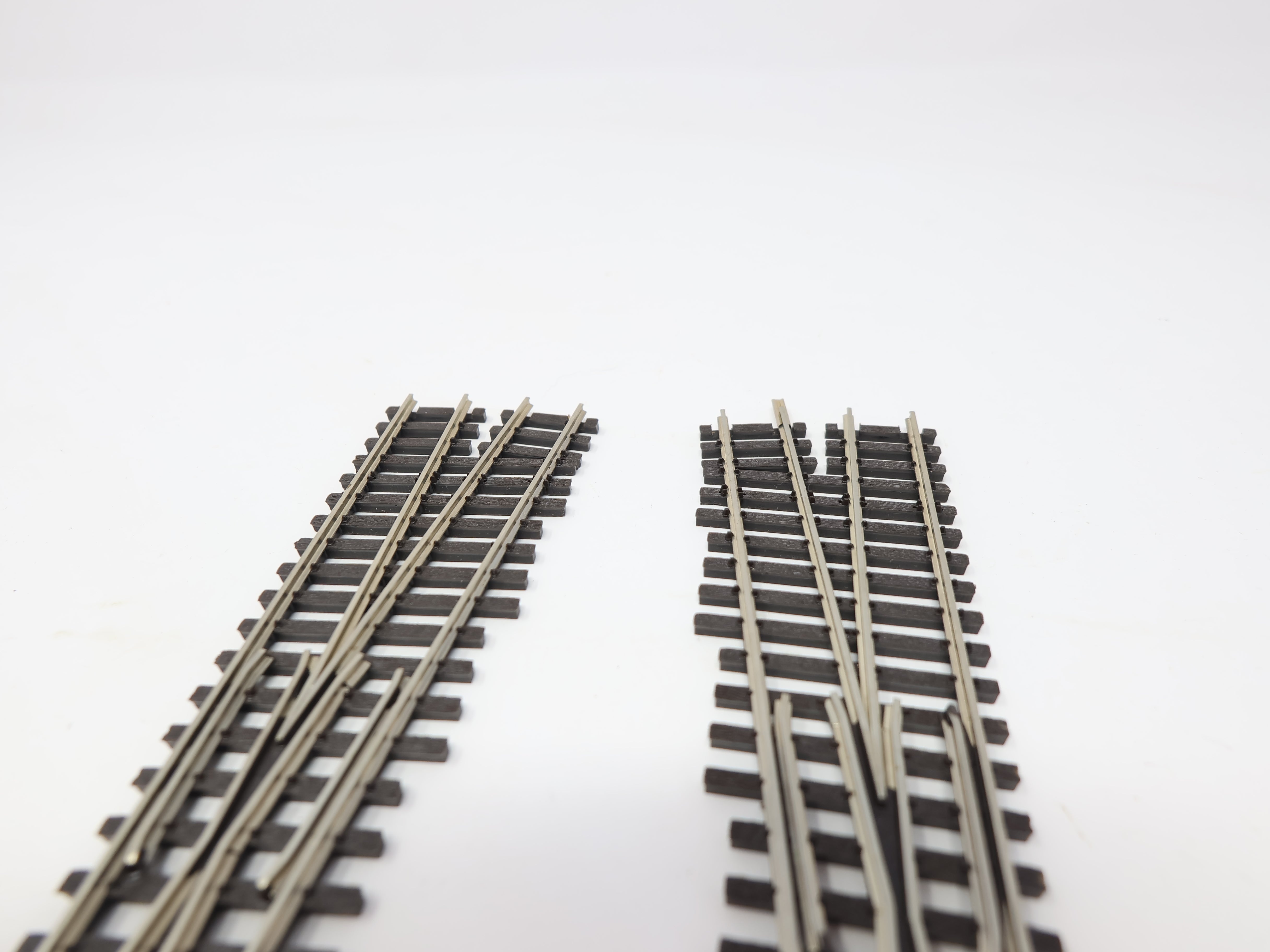 USED Yokohama Shinohara N Scale, Lot of 2 #6 Switches (1 Left & 1 Right)