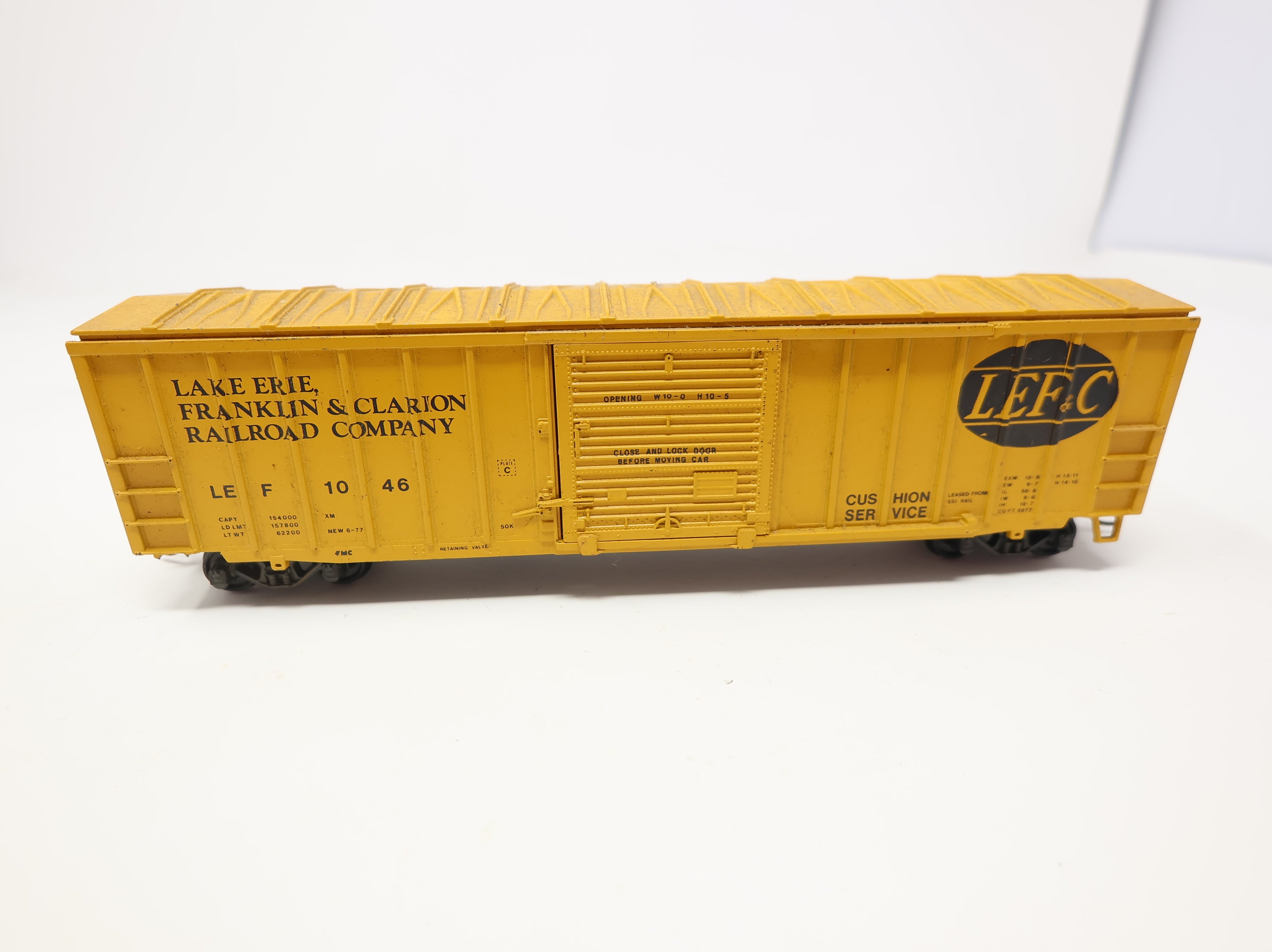 USED Athearn HO Scale 50' Box Car Lake Erie, Franklin and Clarion LEF #1046