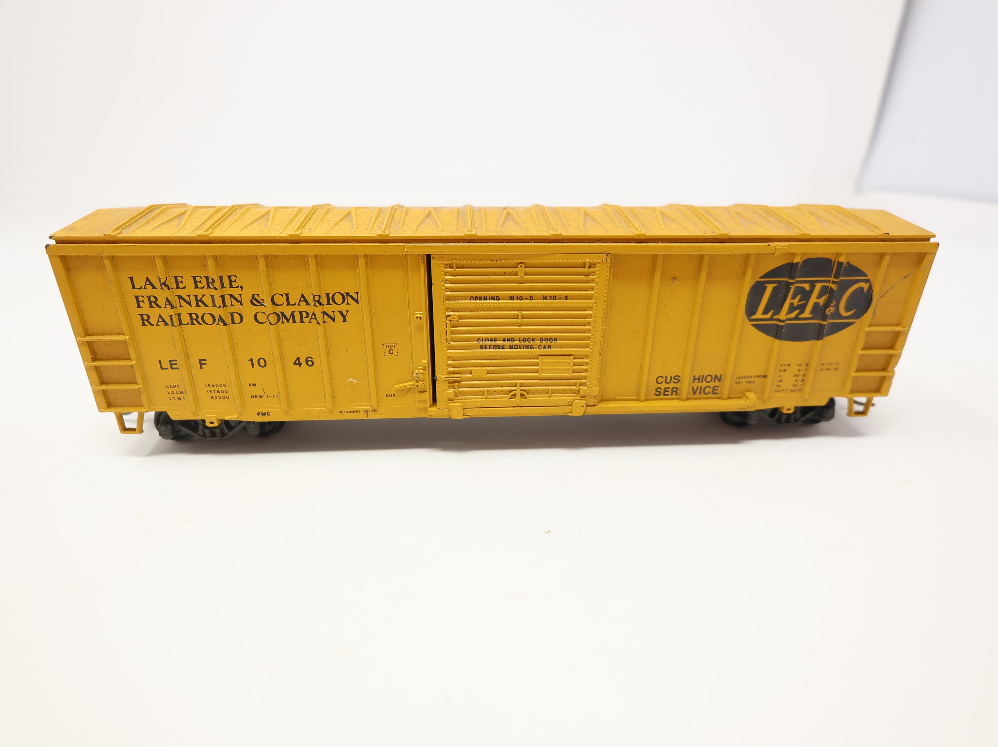 USED Athearn HO Scale 50' Box Car Lake Erie, Franklin and Clarion LEF #1046