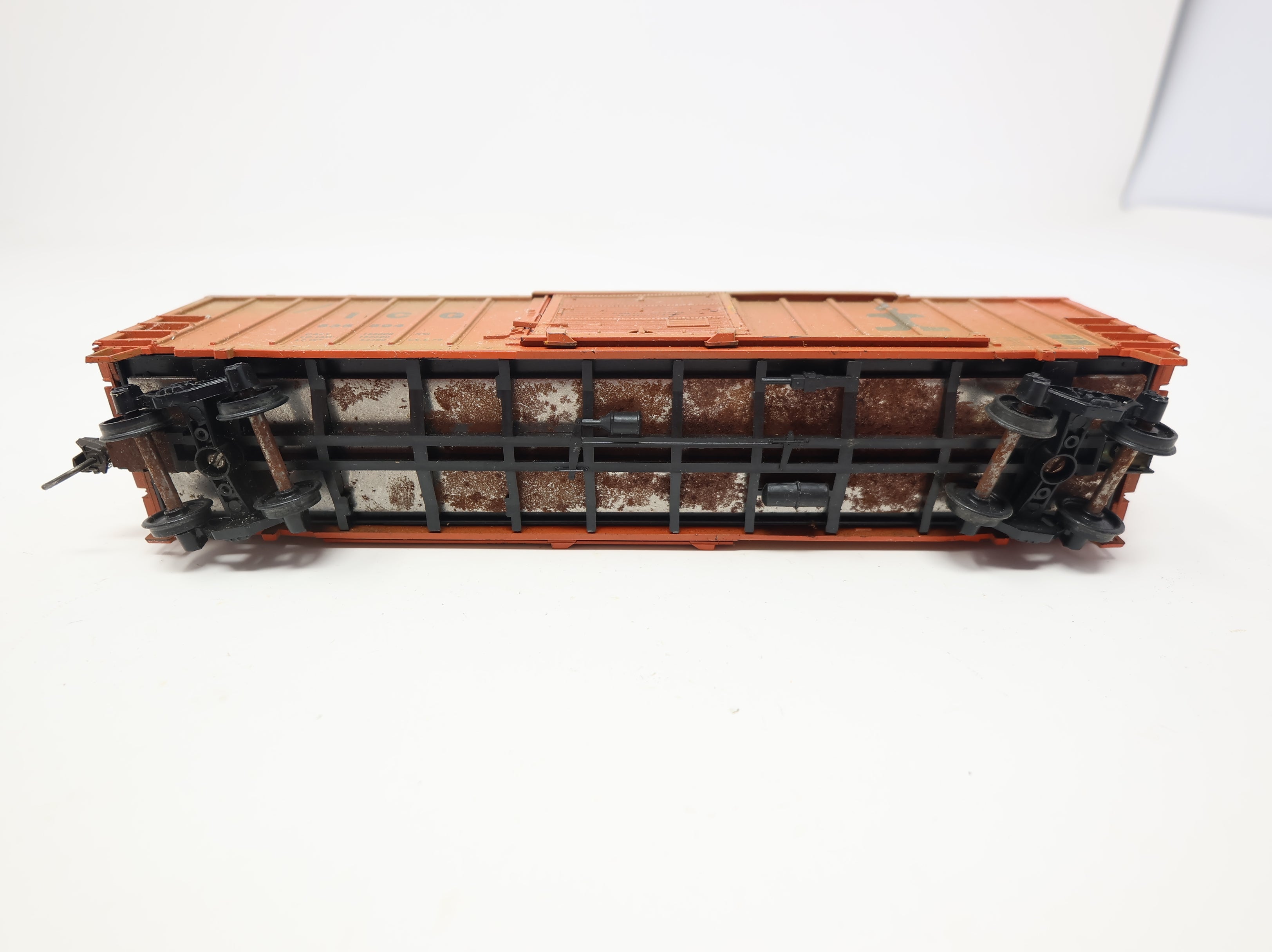 USED Athearn HO Scale 50' Box Car Illinois Central Gulf ICG #535594 Weathered