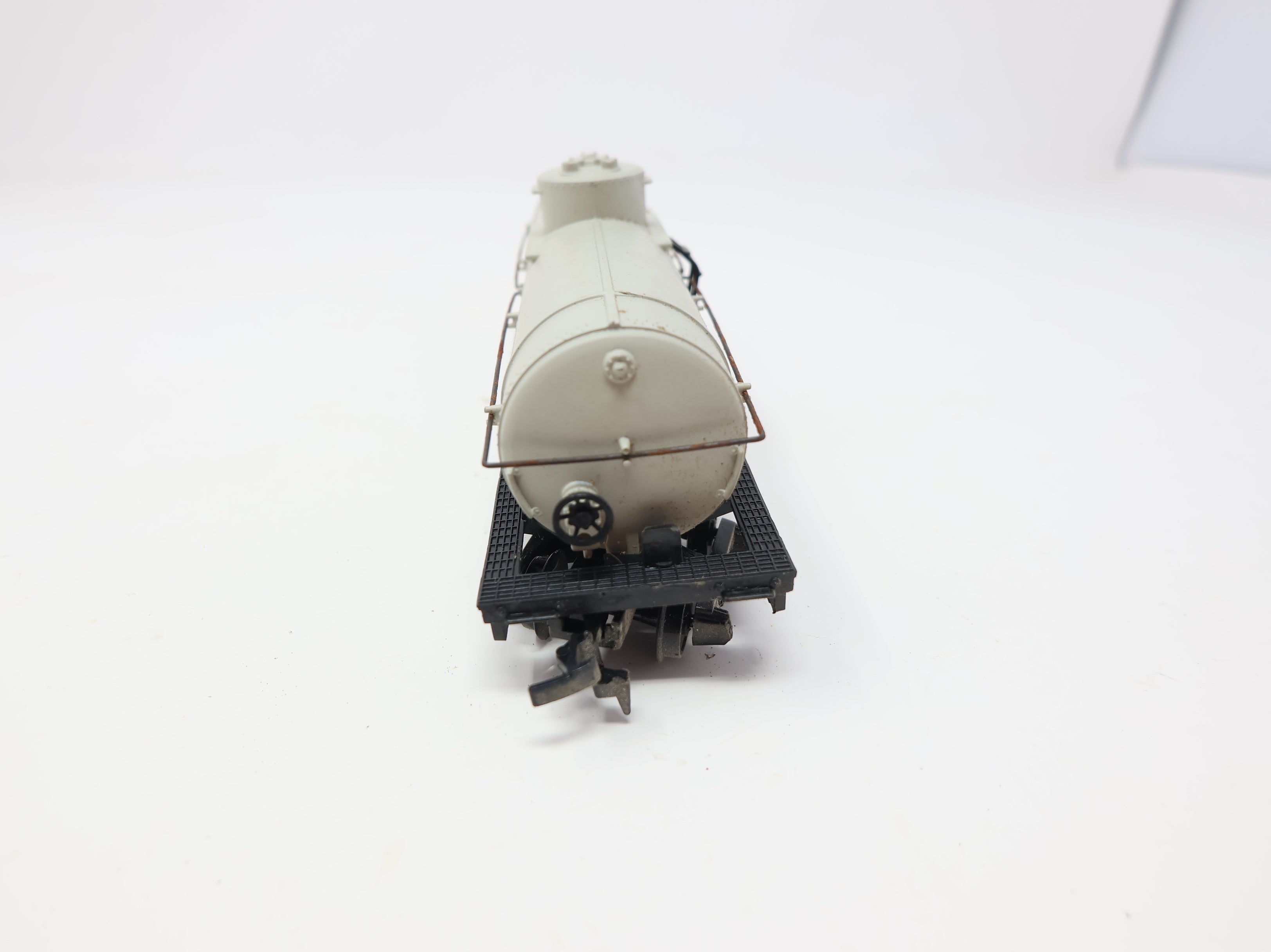 USED Tyco HO Scale Single Dome Tank Car Arco GATX #697012