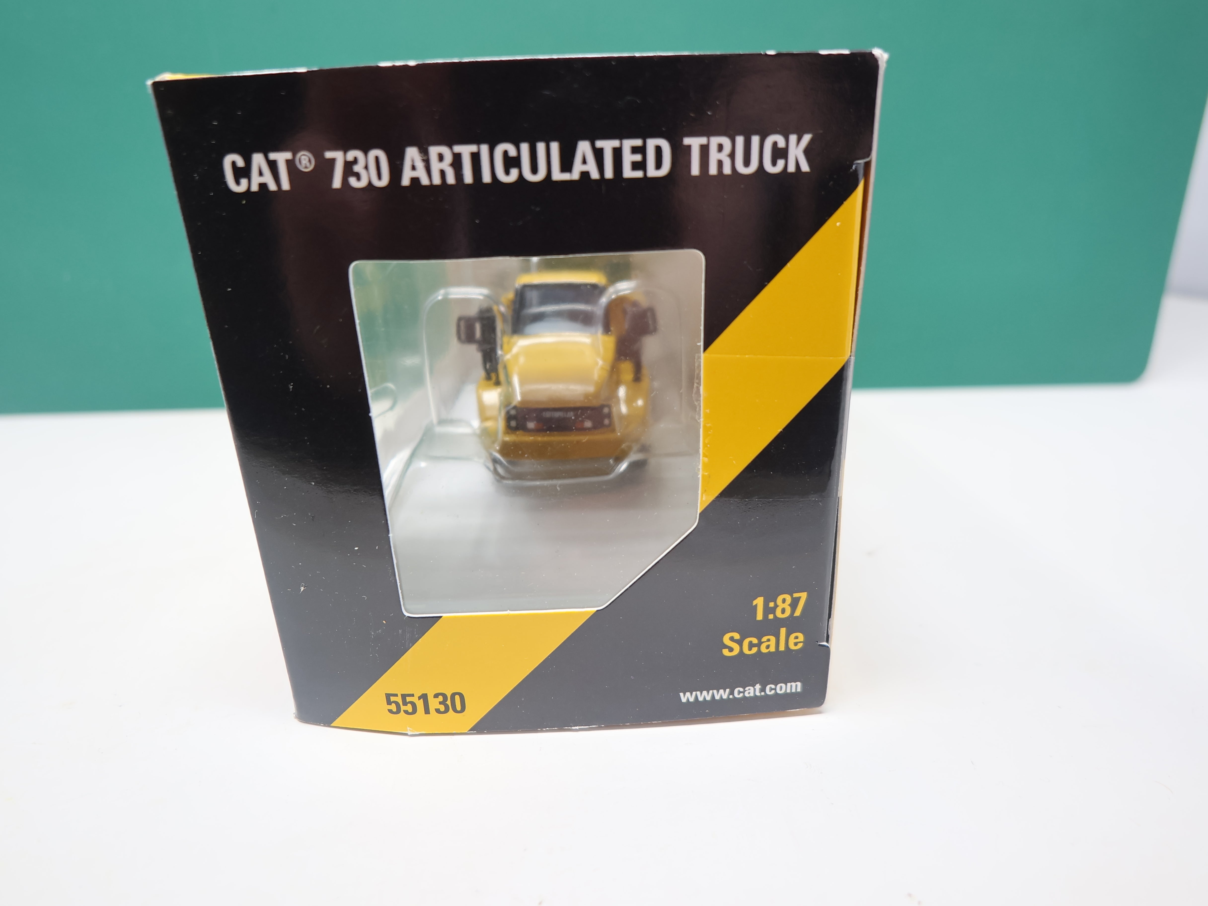 Norscot 55130 HO Scale, 730 Articulated Truck, CAT