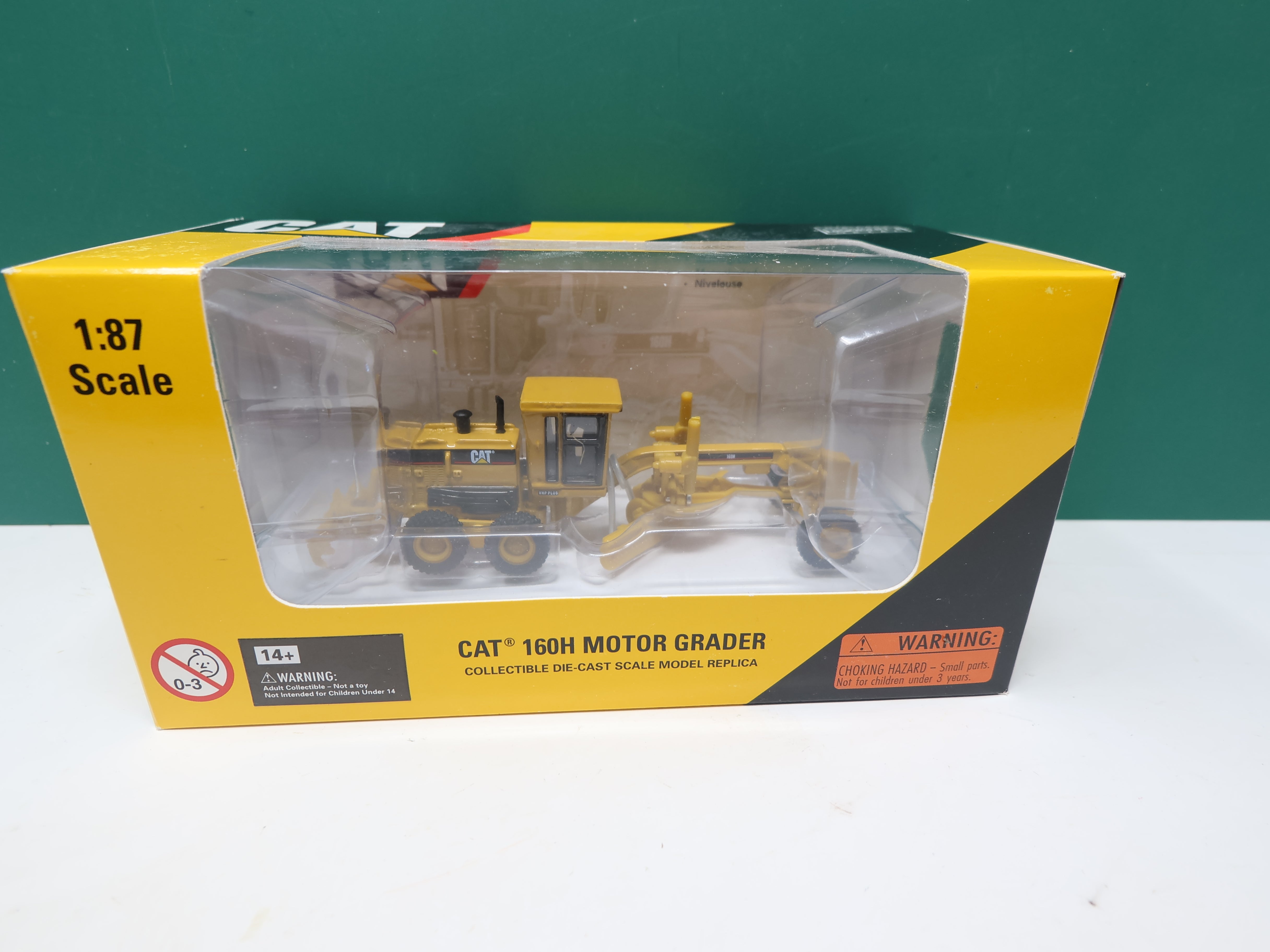 Norscot 55127 HO Scale, 160H Motor Grader, CAT