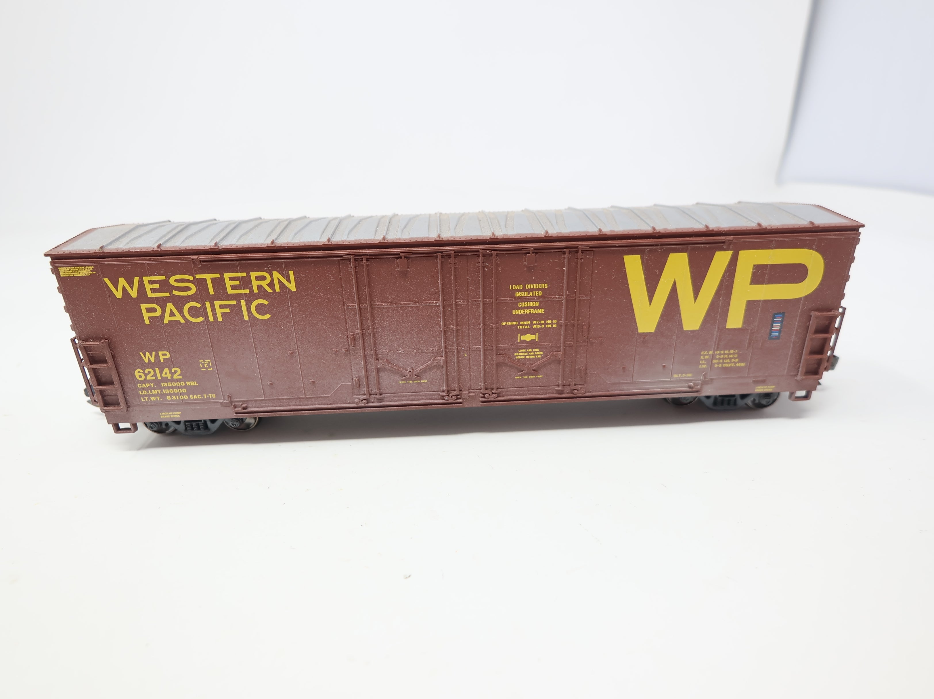 USED Athearn HO Scale Weathered 50' Double Door Box Car Western Pacific WP #62142