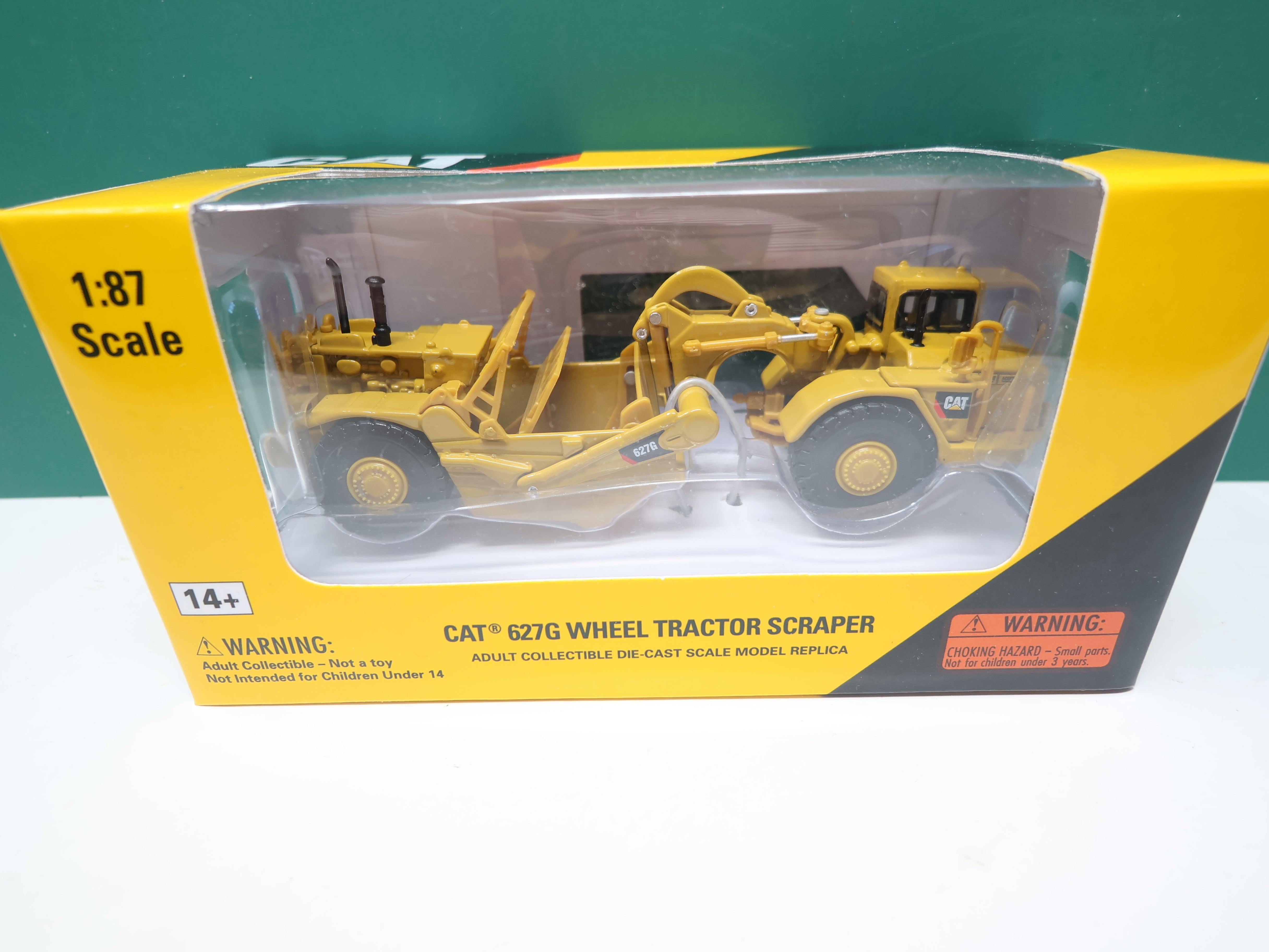 Norscot 55134 HO Scale, 627G Wheel Tractor Scraper, CAT