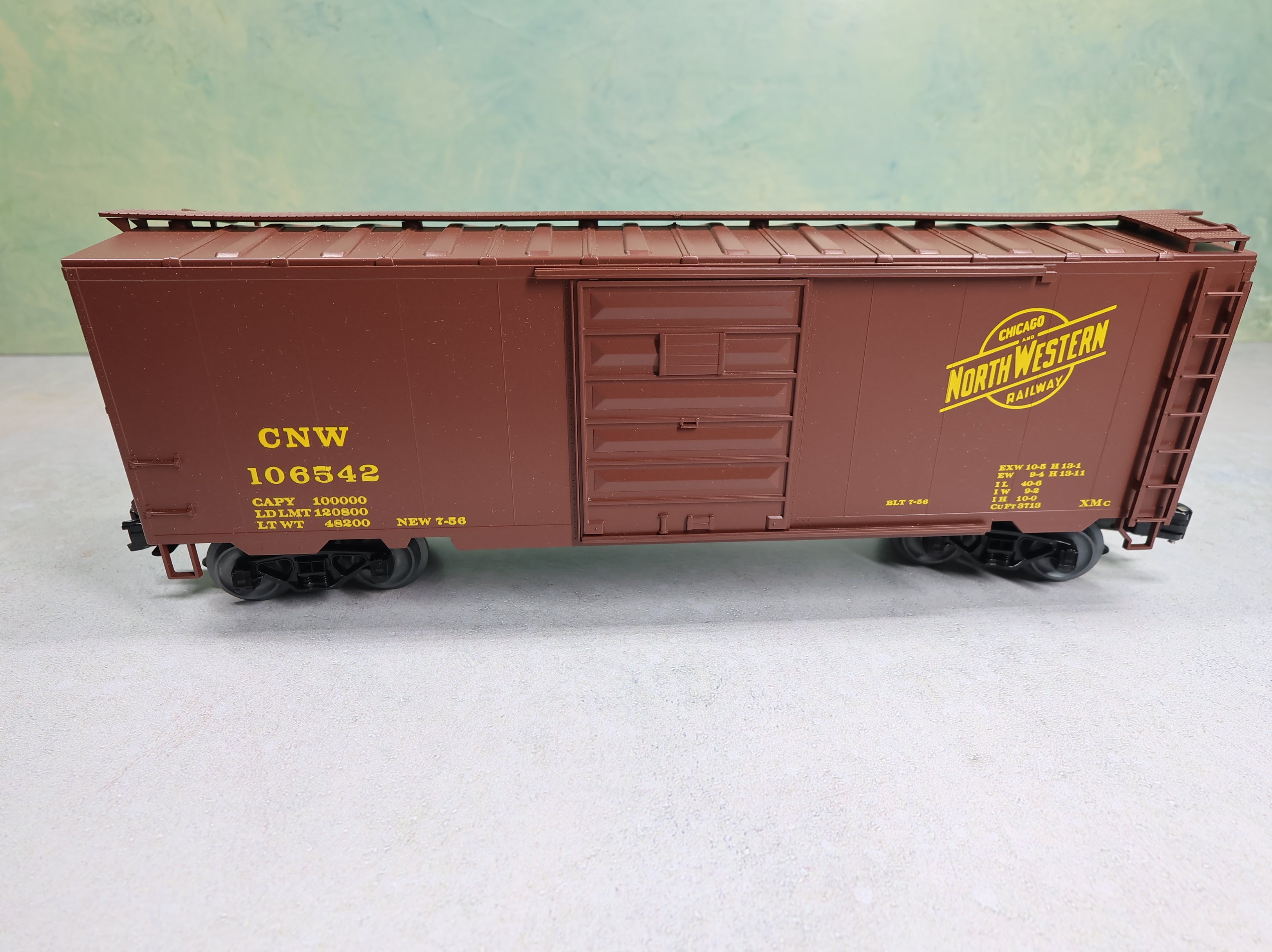 USED Weaver O 40' PS-1 Box Car Chicago & North Western CNW #106542