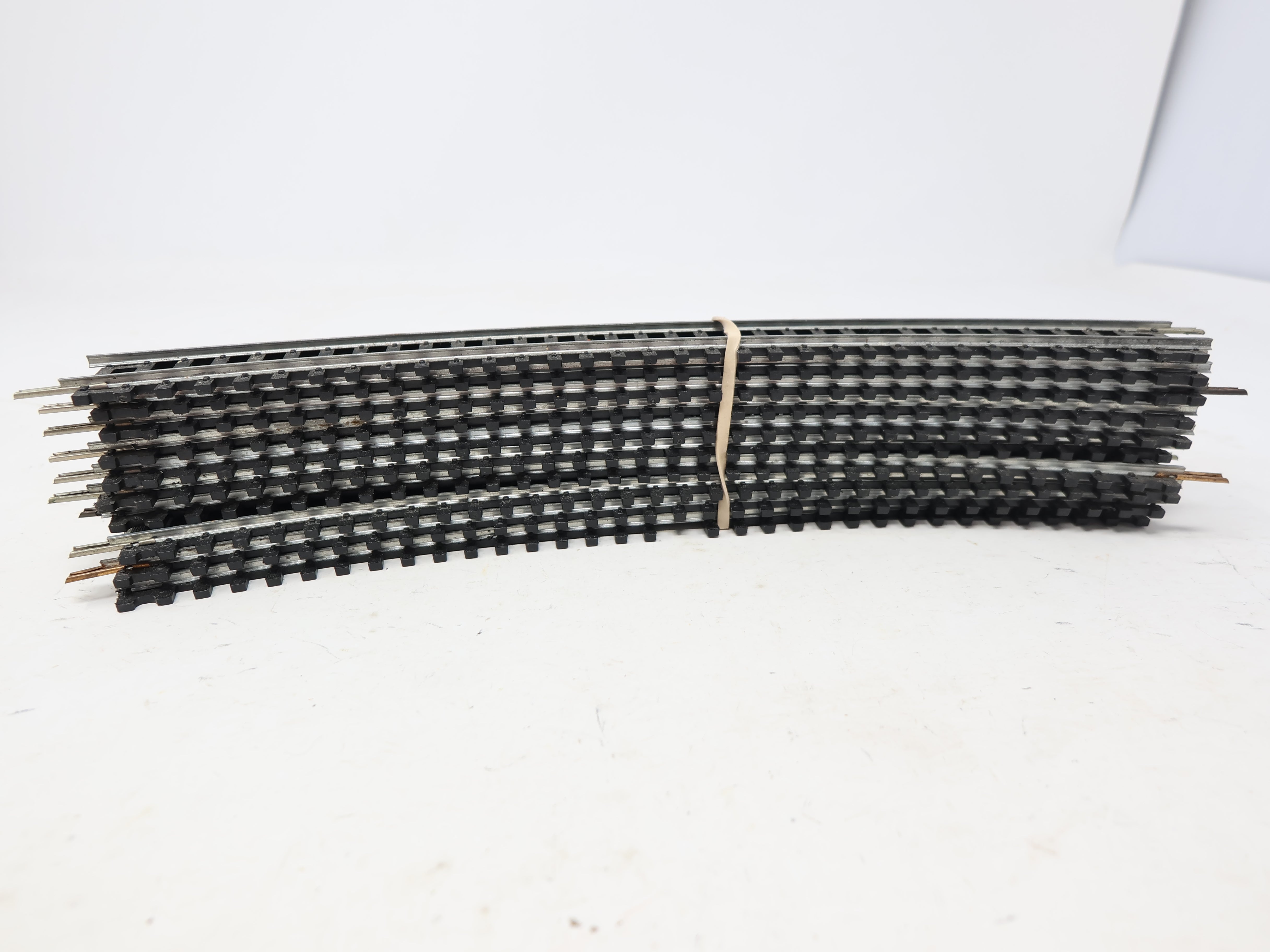 USED Bachmann HO Scale, Lot of 10 Pieces of Silver Track 18" Radius, Code 100